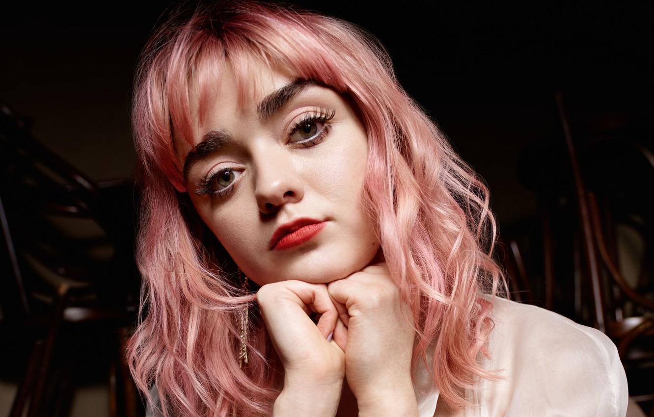 Maisie Williams Purple Hair Style Wallpapers