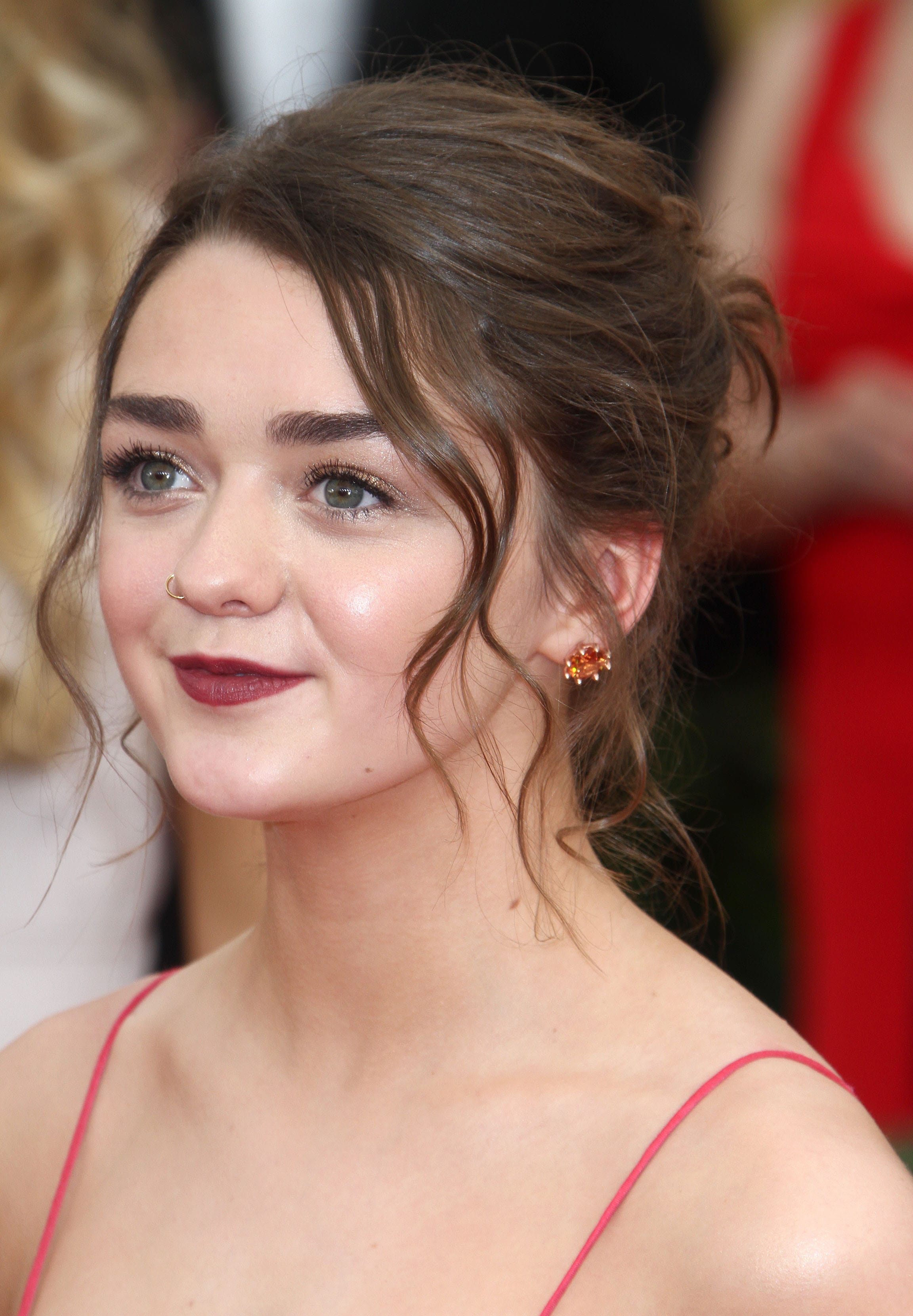 Maisie Williams Wallpapers