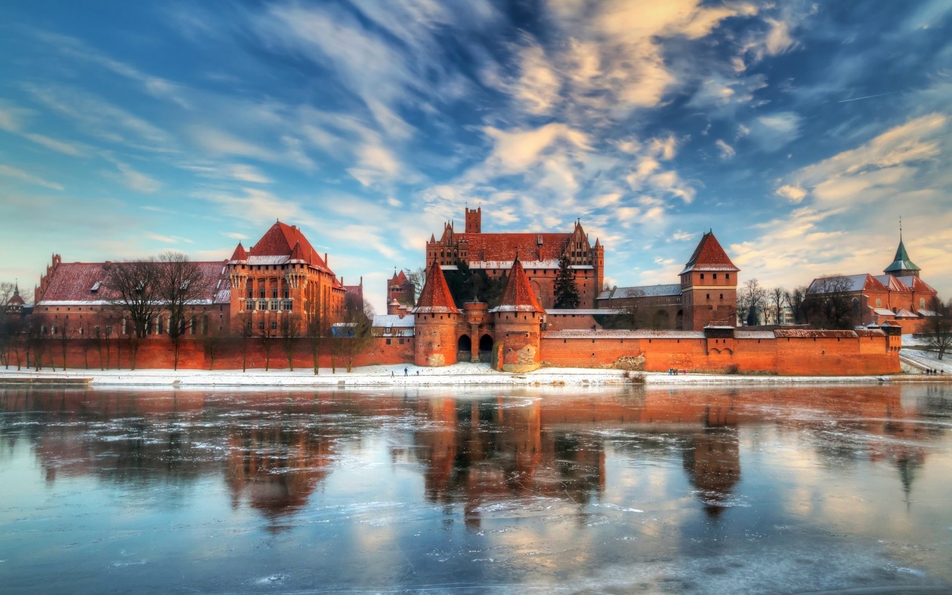 Malbork Castle Wallpapers