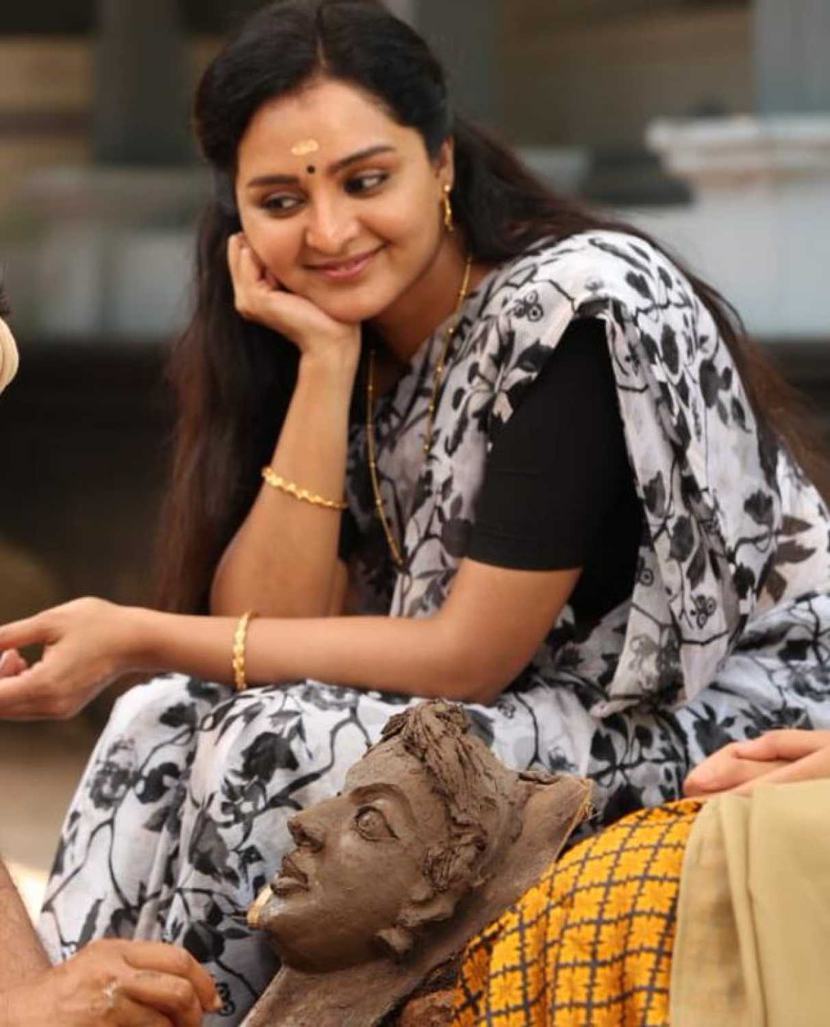 Manju Warrier Latest Photos Wallpapers