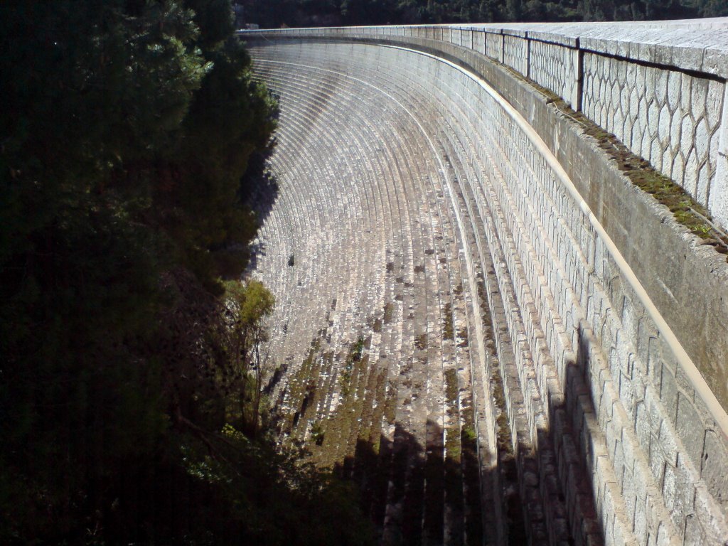 Marathon Dam Wallpapers