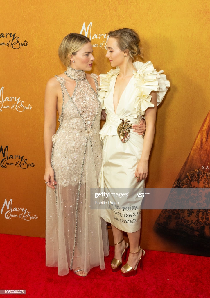 Margot Robbie and Saoirse Ronan Wallpapers