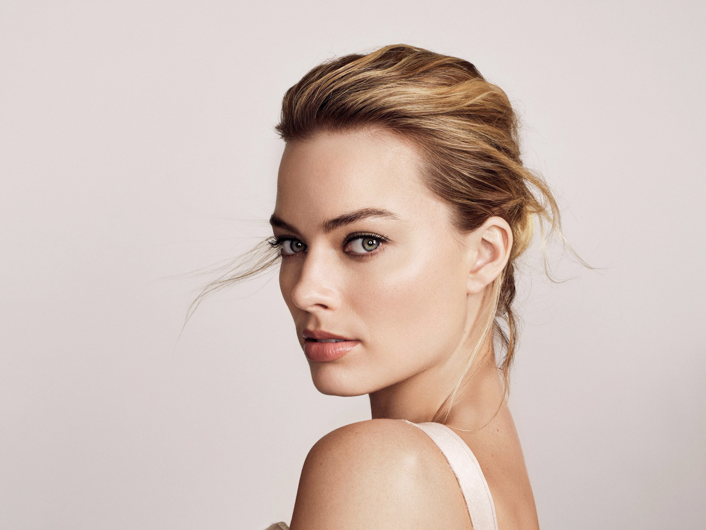 Margot Robbie Australian Actress 2017 Wallpapers