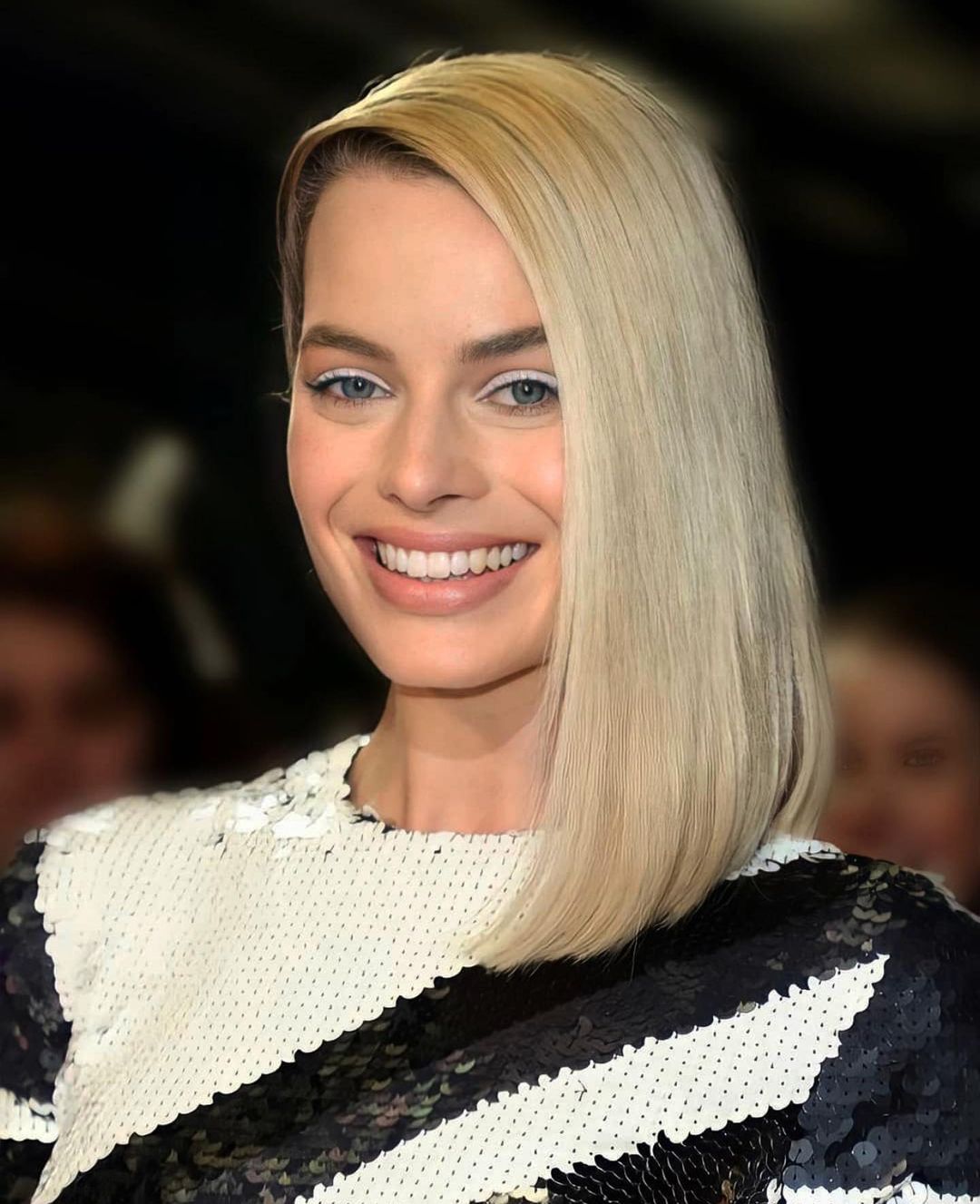 Margot Robbie Beautiful Portrait Wallpapers