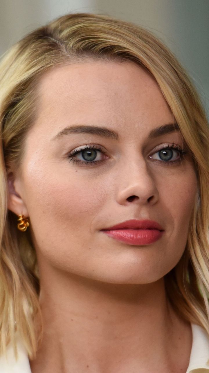 Margot Robbie Face Wallpapers