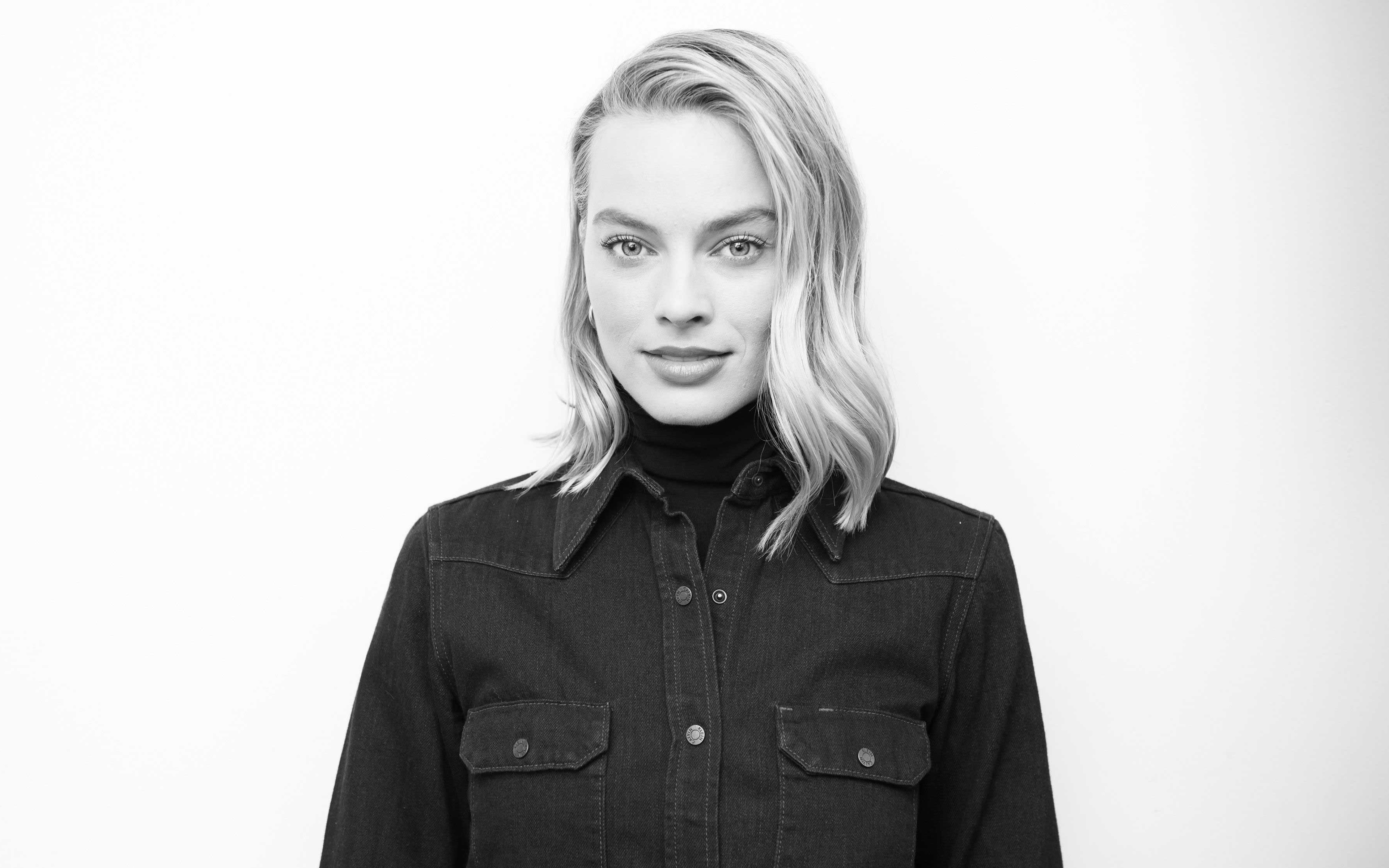 Margot Robbie Monochrome 2017 Wallpapers