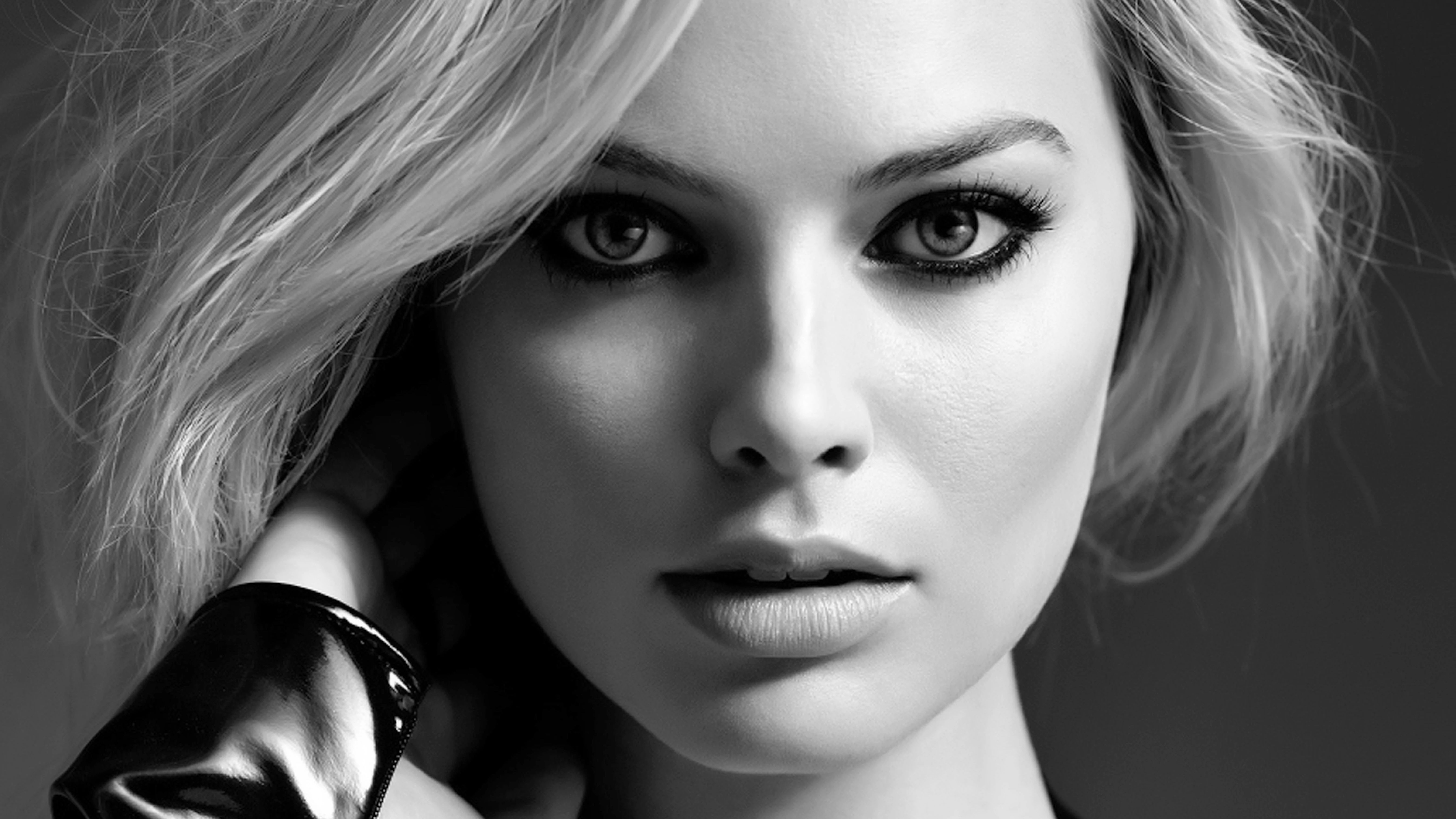 Margot Robbie Monochrome 2017 Wallpapers