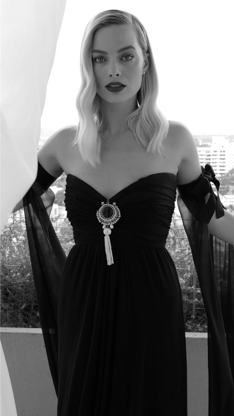 Margot Robbie Monochrome 2017 Wallpapers