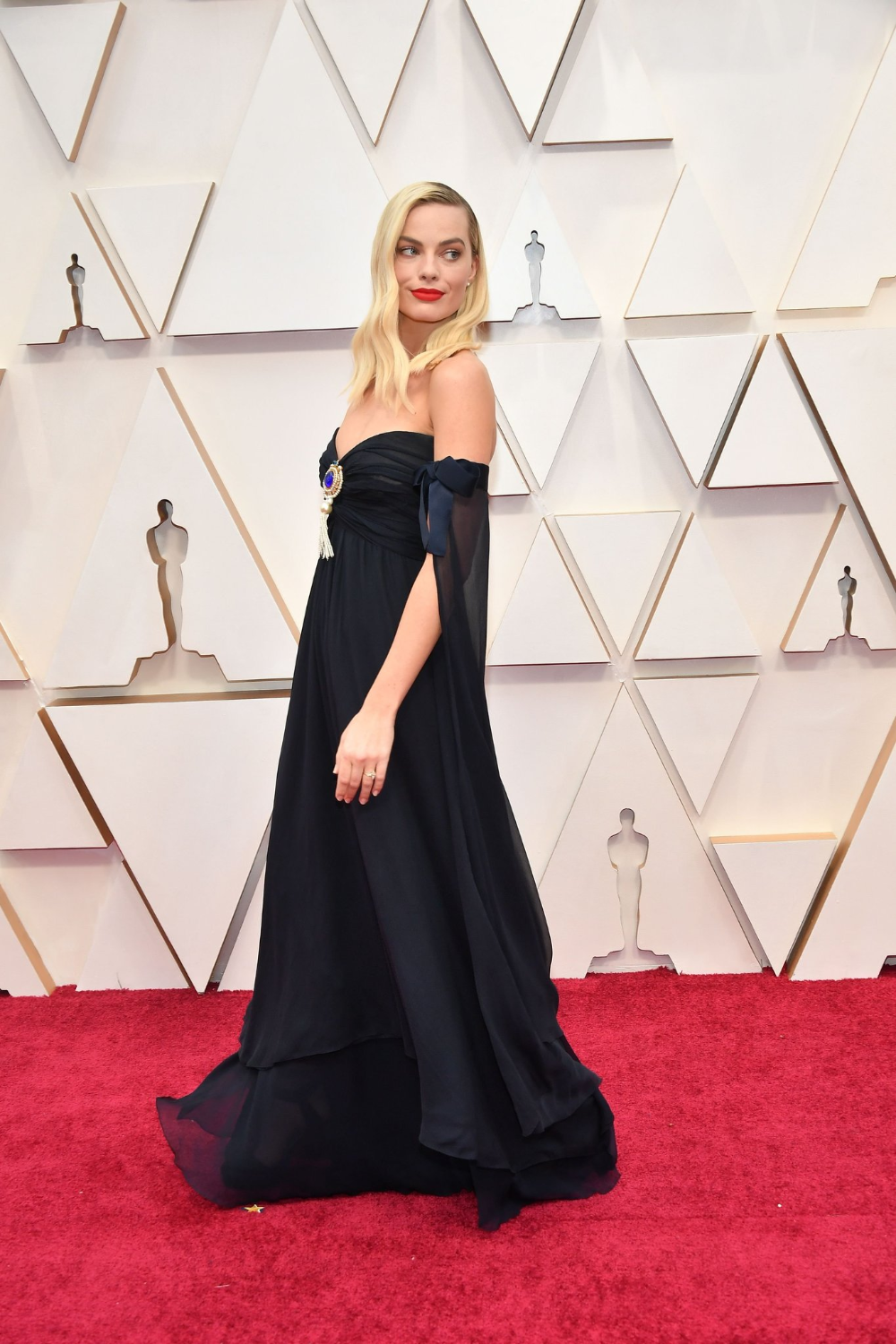 Margot Robbie Oscars 2021 Wallpapers