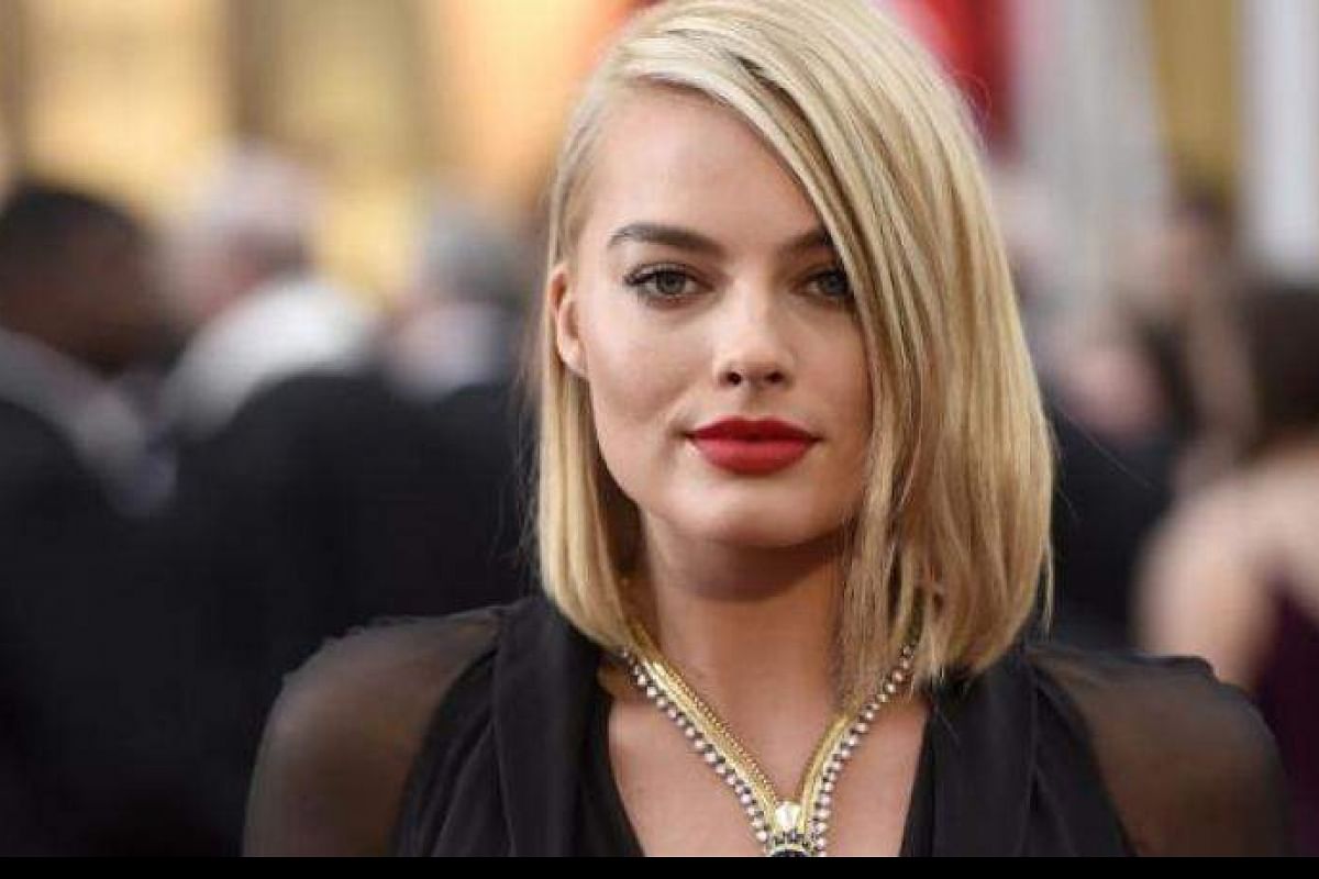 Margot Robbie Oscars 2021 Wallpapers