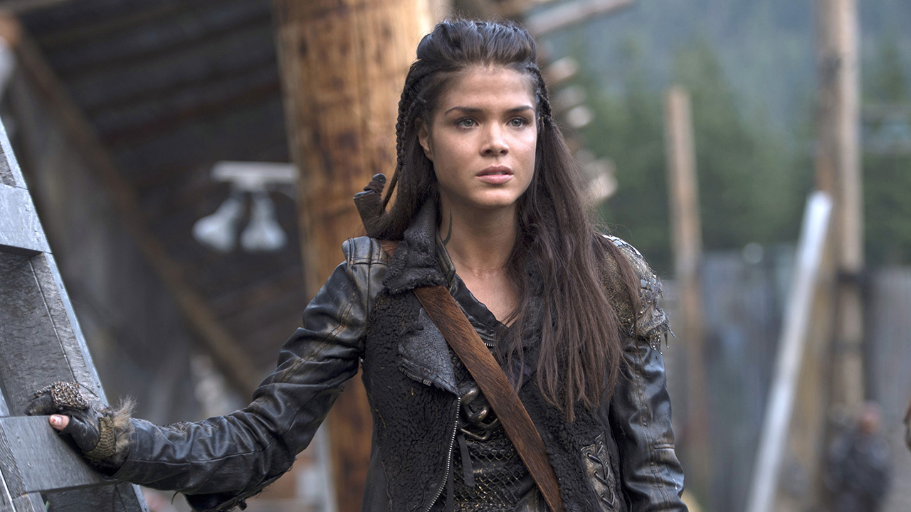 Marie Avgeropoulos As Octavia Blake In The 100 Wallpapers