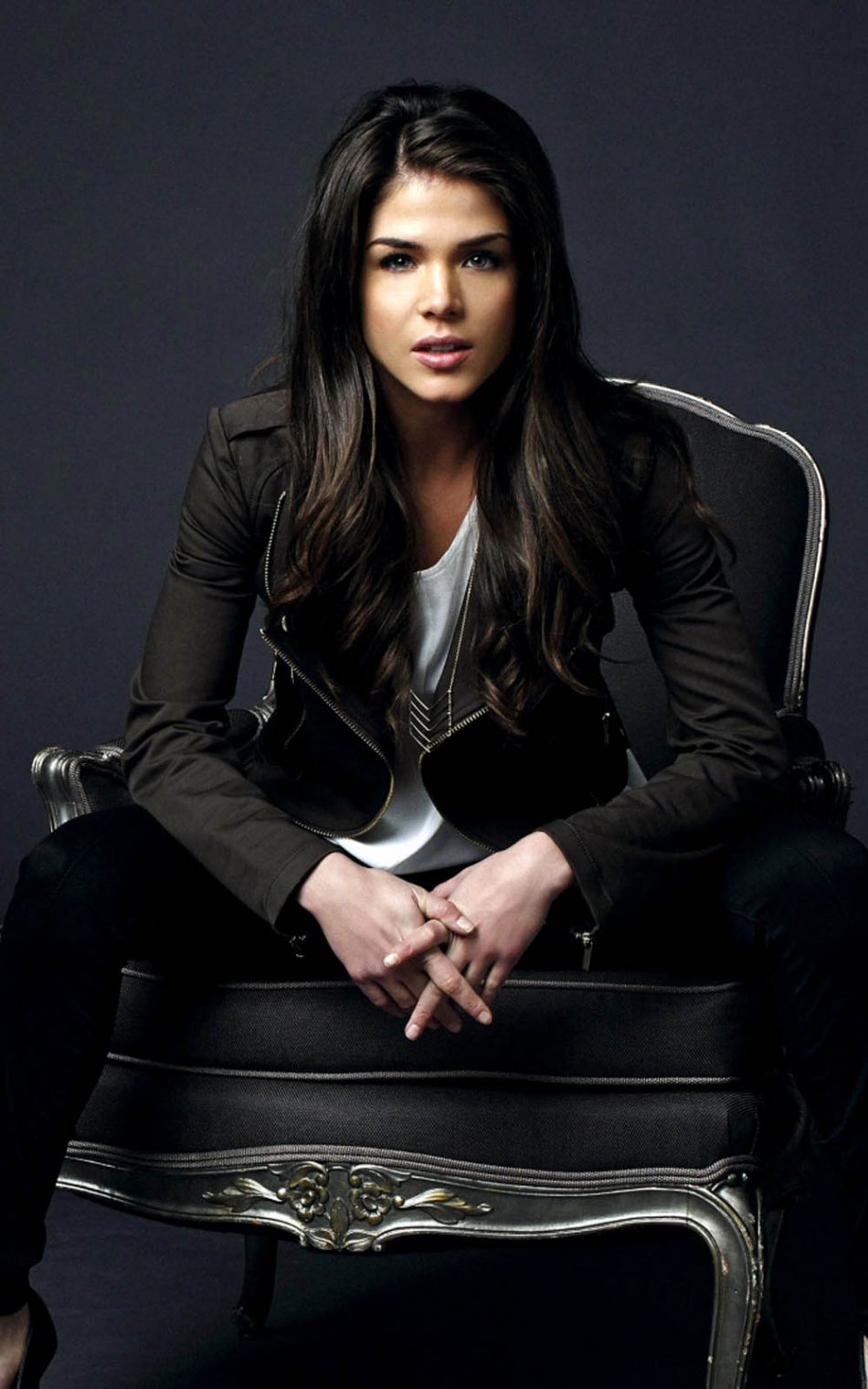 Marie Avgeropoulos As Octavia Blake In The 100 Wallpapers