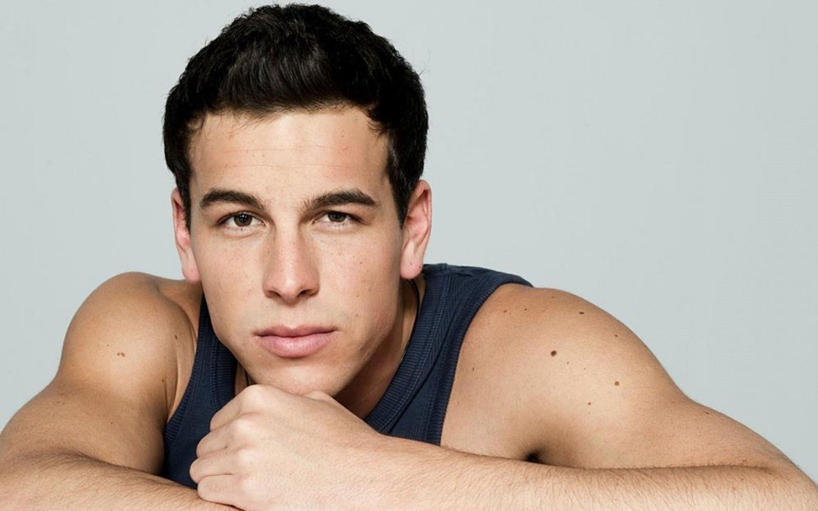 Mario Casas Wallpapers