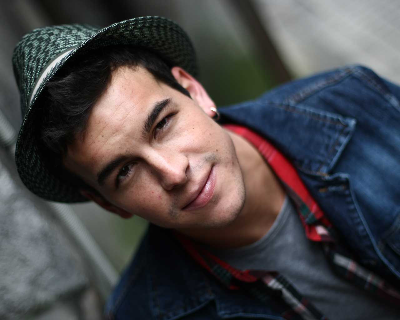 Mario Casas Wallpapers