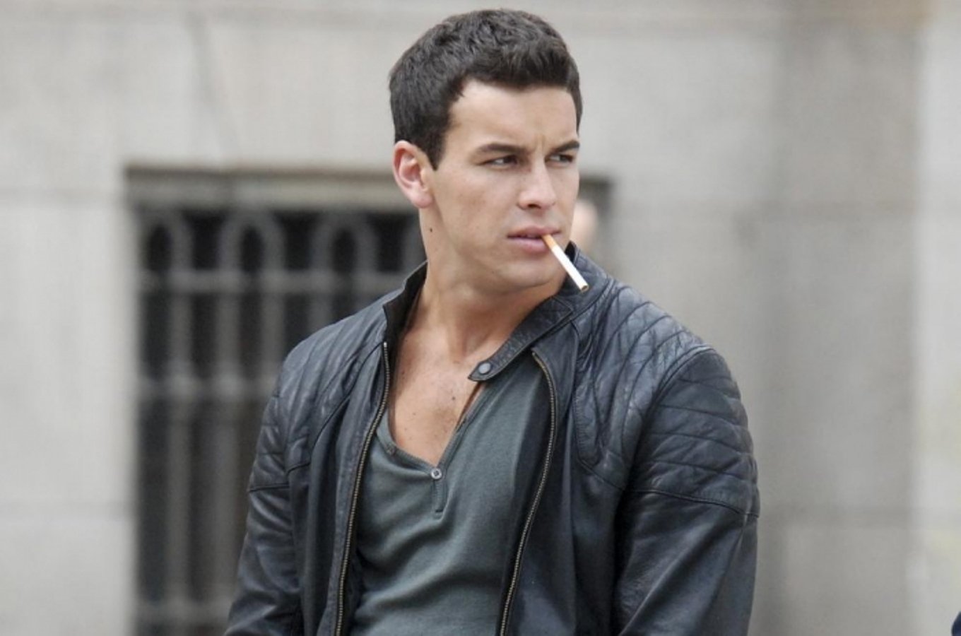 Mario Casas Wallpapers