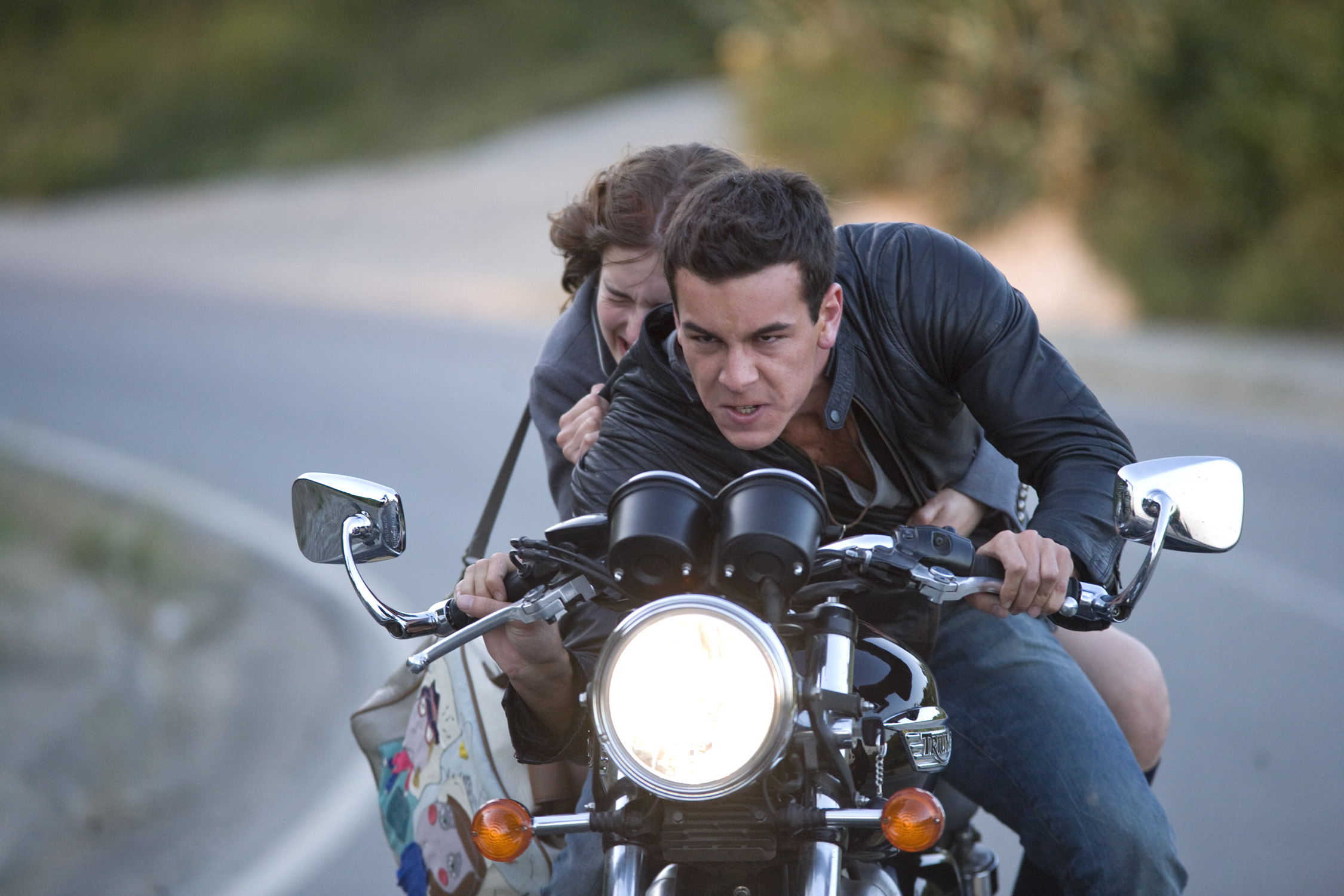 Mario Casas Wallpapers