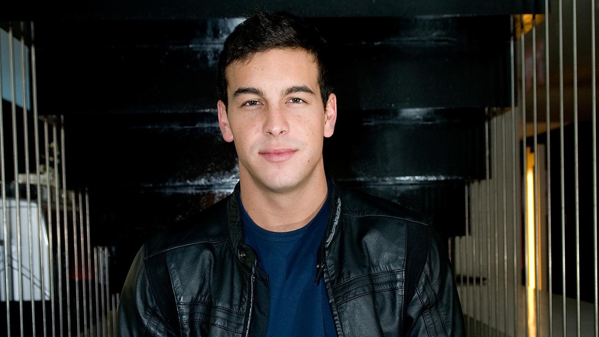 Mario Casas Wallpapers