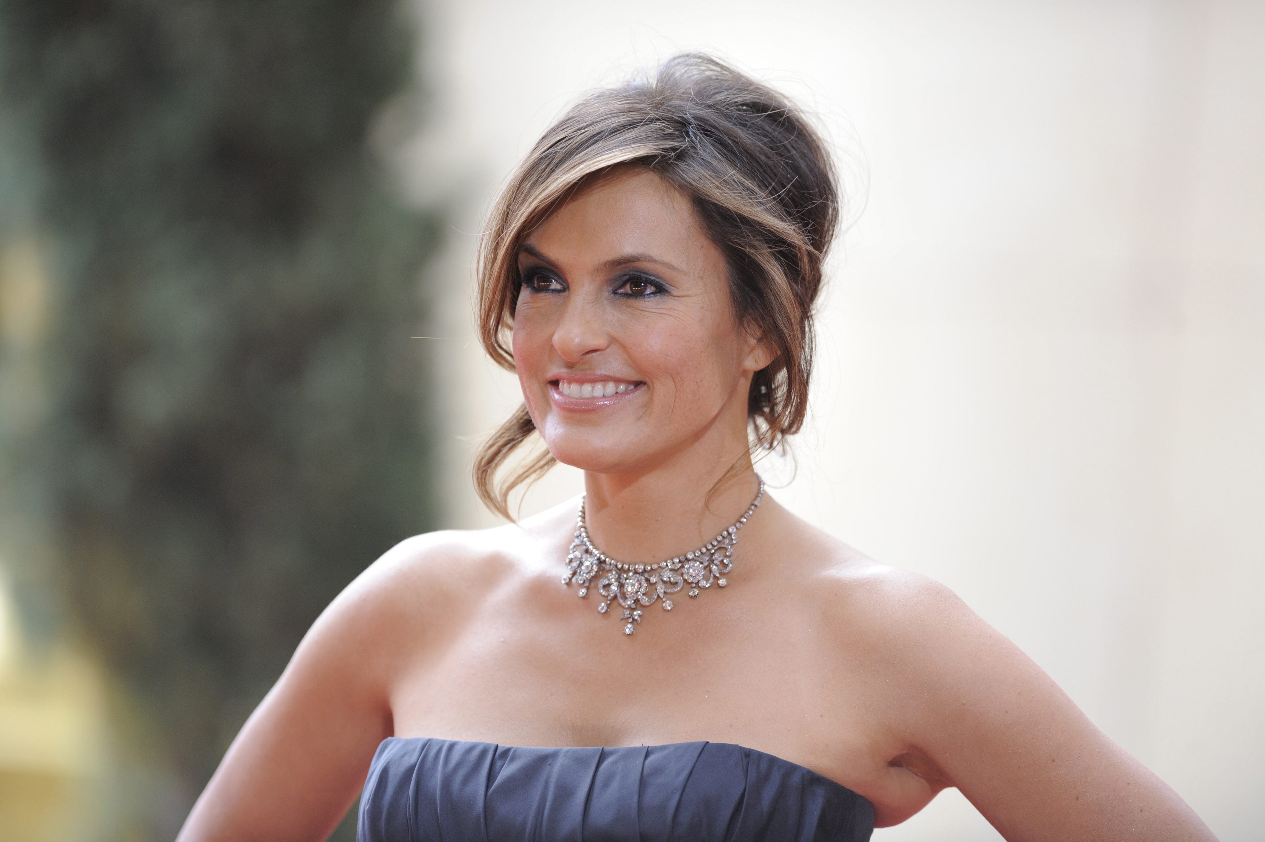 Mariska Hargitay Wallpapers