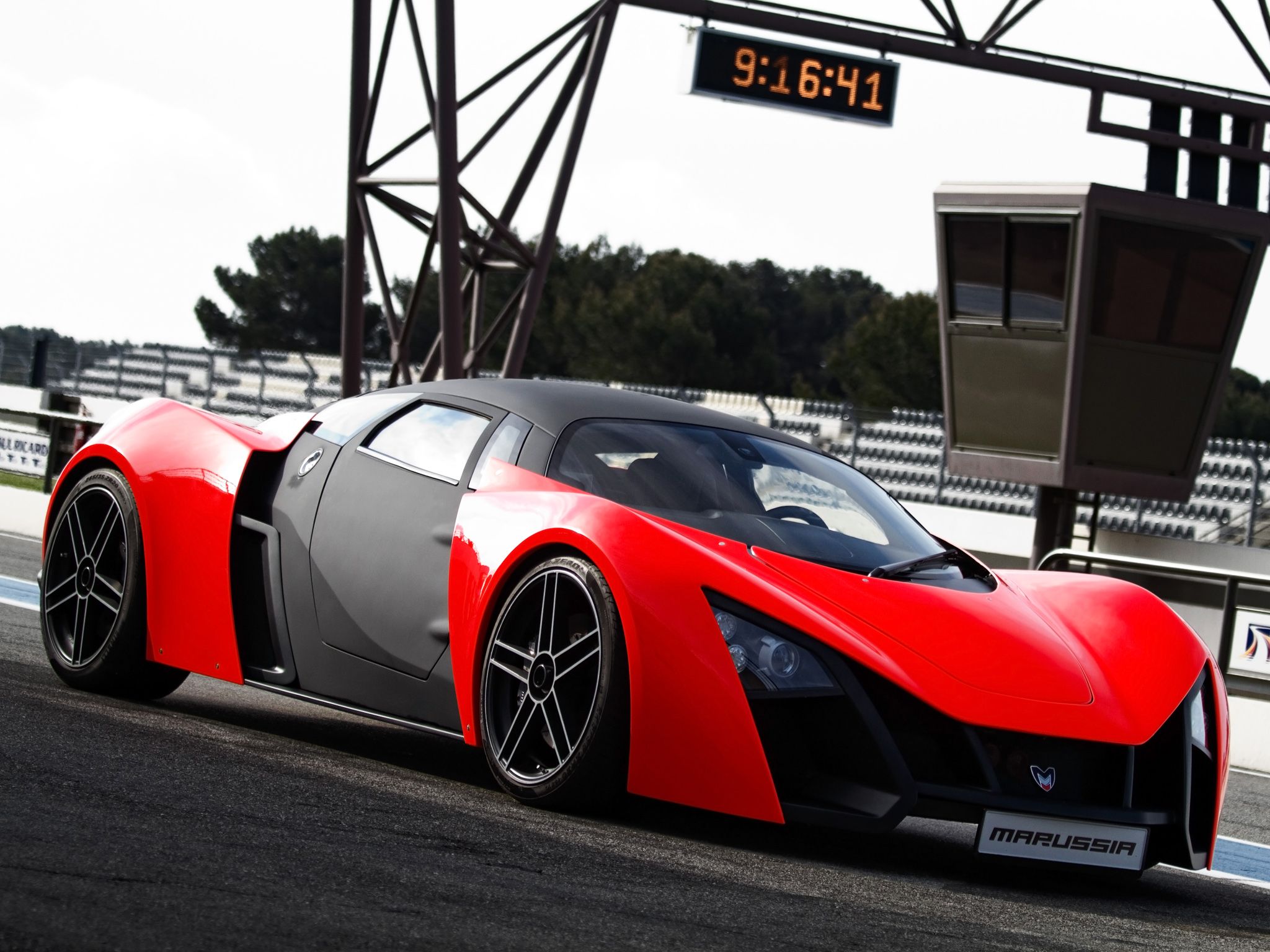 Marussia B2 Wallpapers