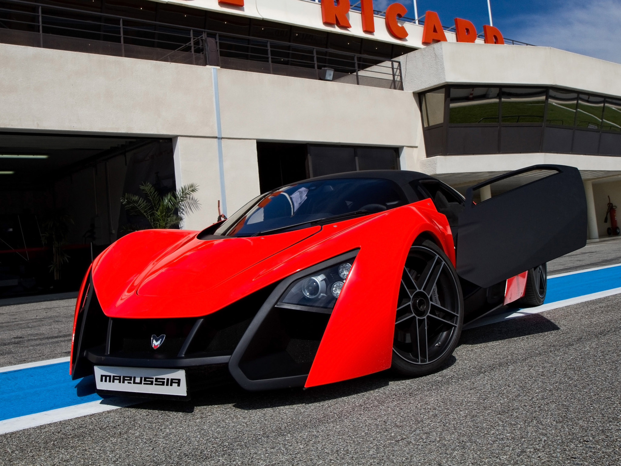 Marussia B2 Wallpapers