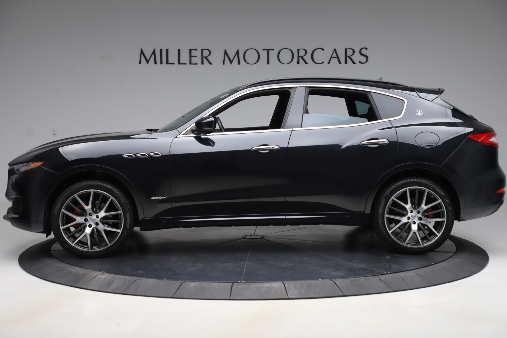 Maserati Levante Gransport Ribelle Wallpapers