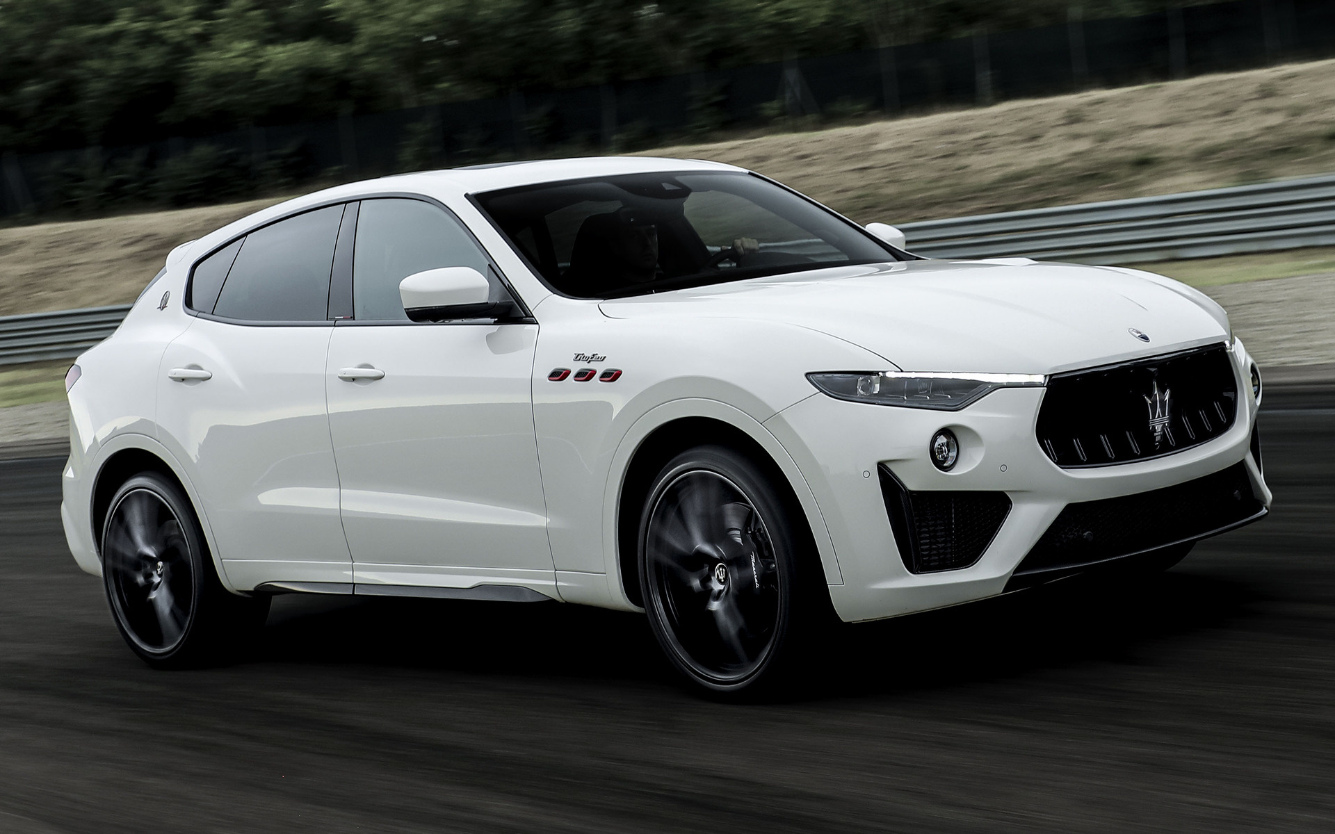 Maserati Levante Gransport Ribelle Wallpapers