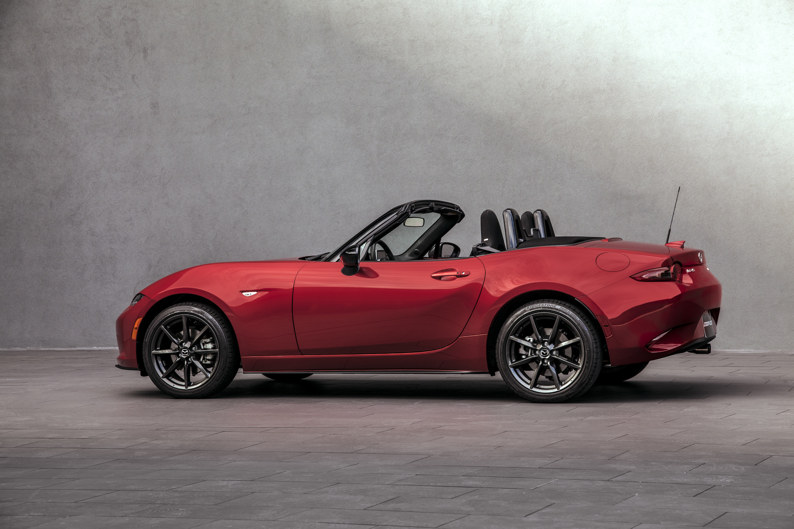 Mazda Roadster Wallpapers