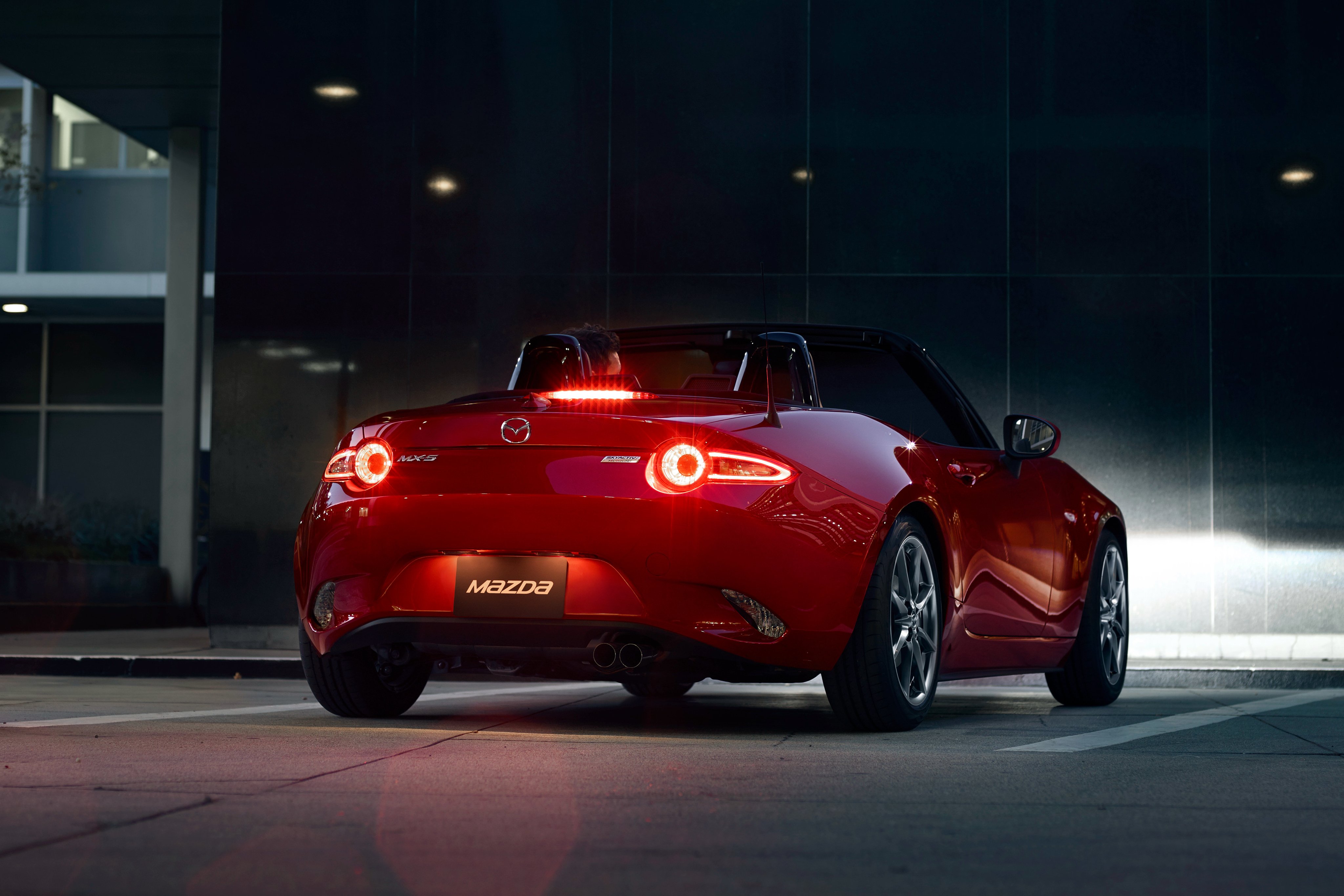 Mazda Roadster Wallpapers