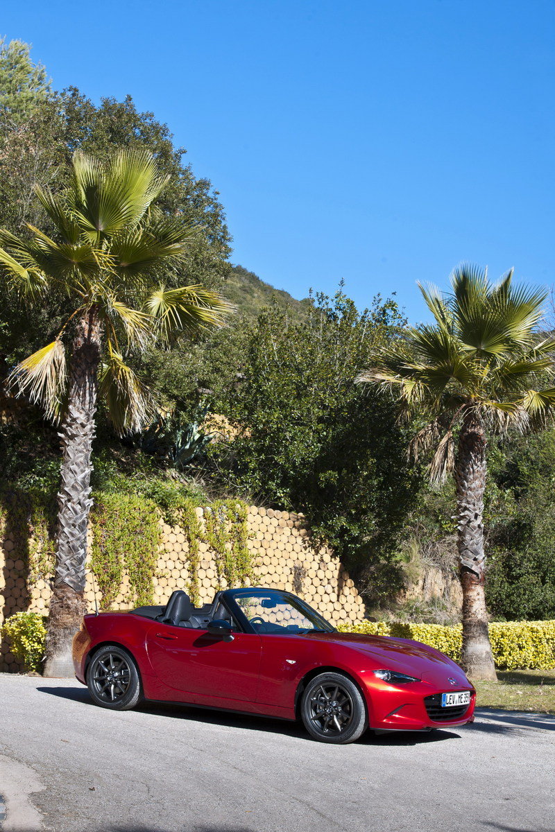 Mazda Roadster Wallpapers