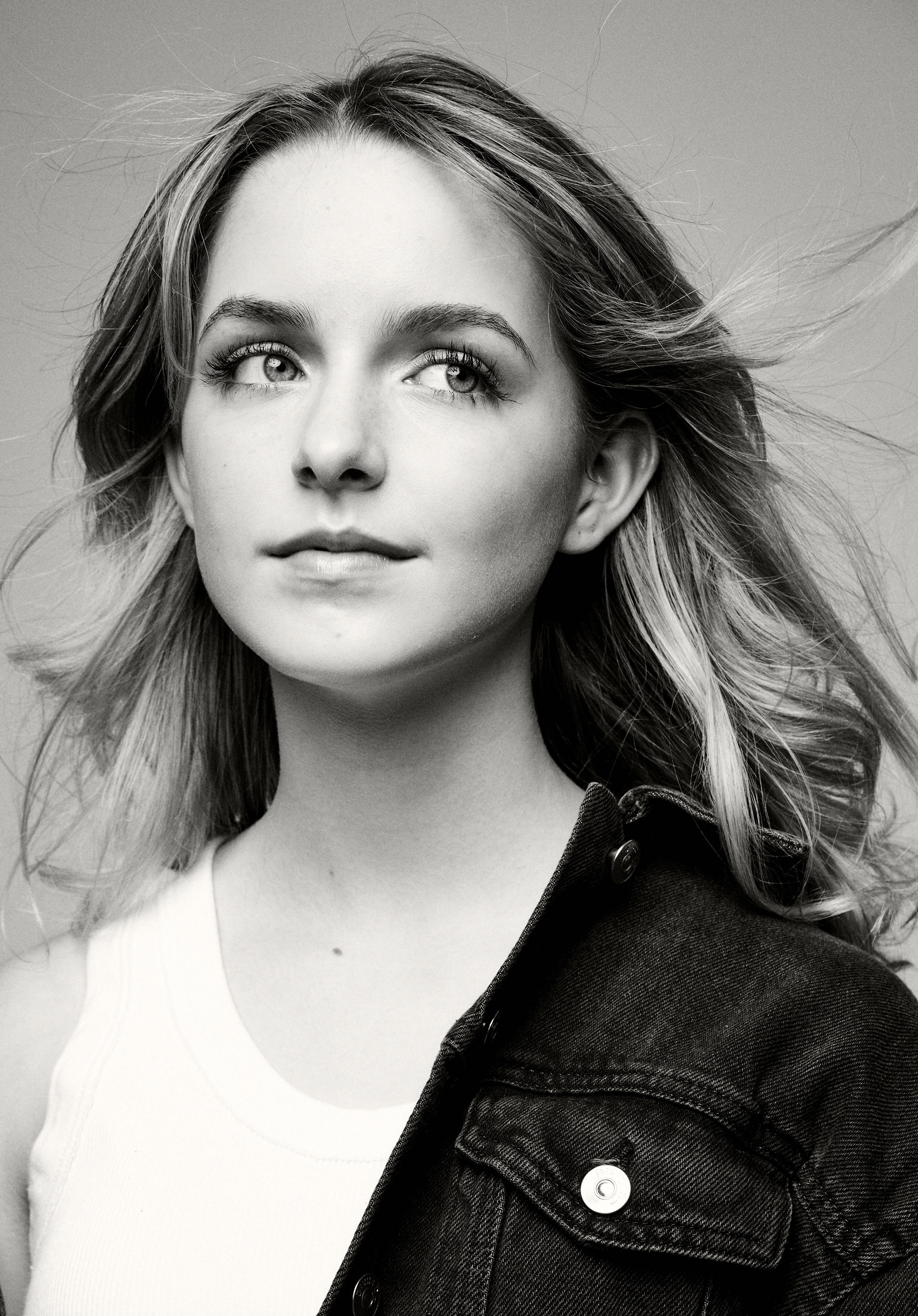 Mckenna Grace Just Beyond Wallpapers