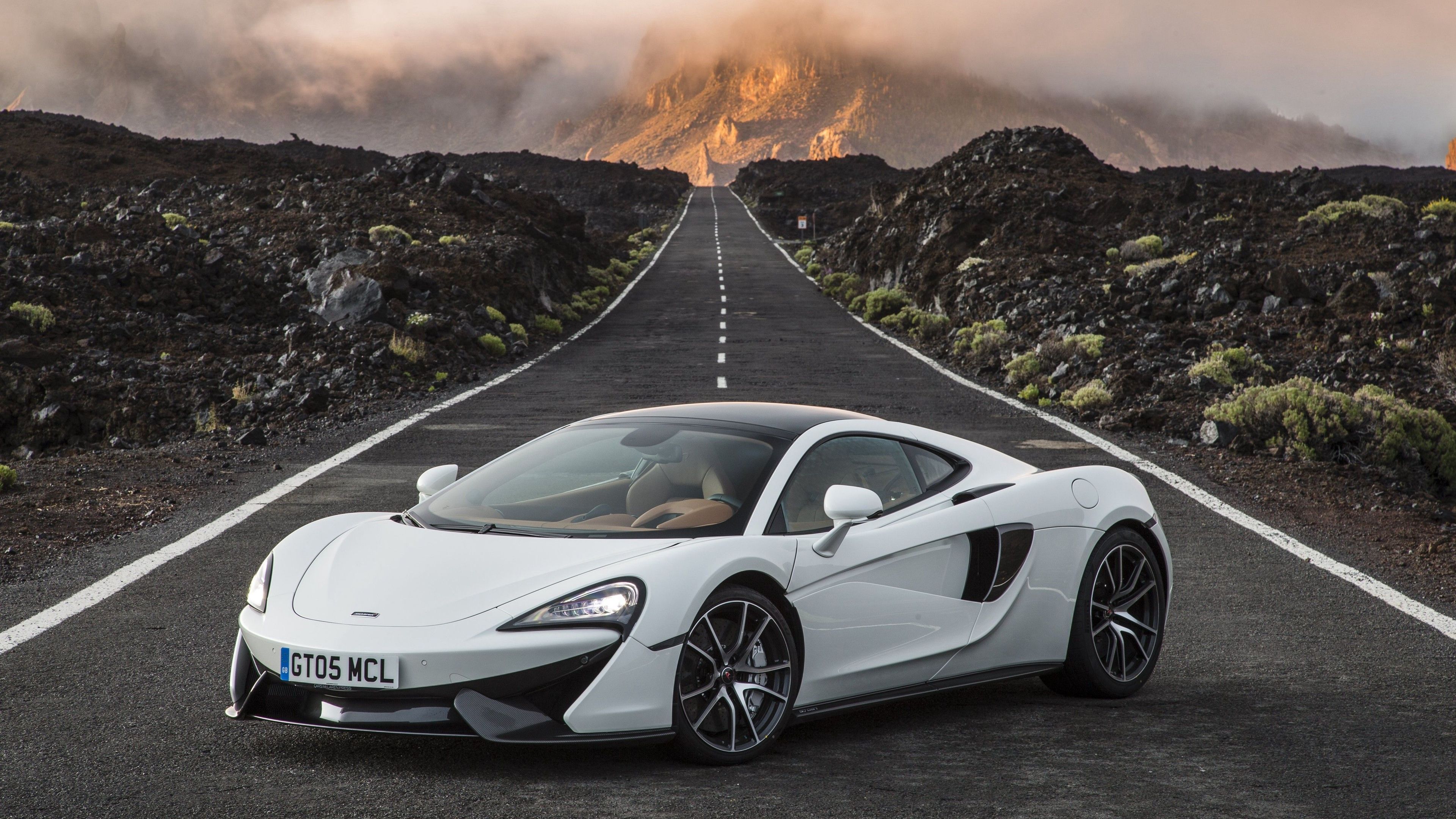 Mclaren 570S Spider Wallpapers