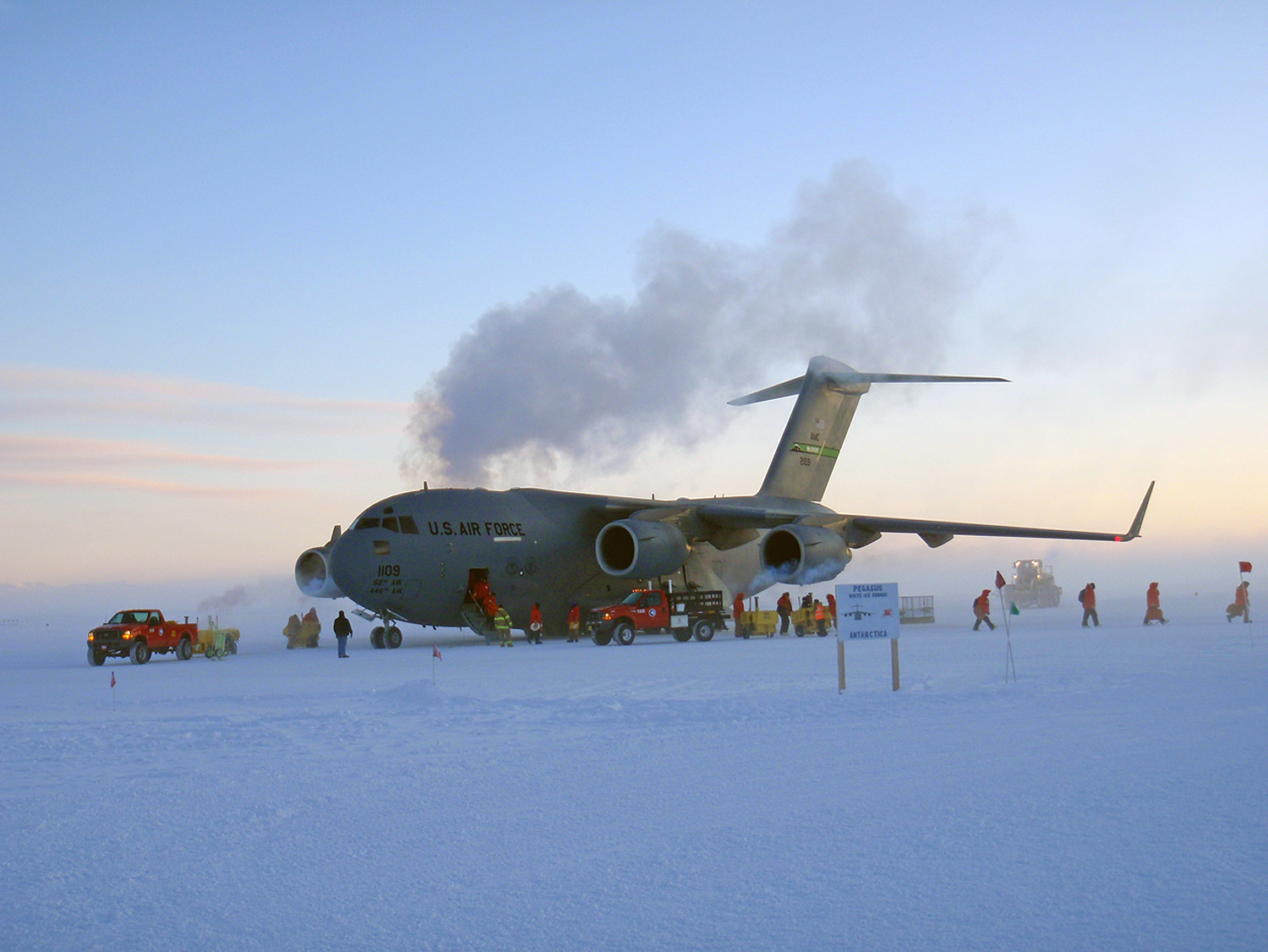 Mcmurdo Station Wallpapers