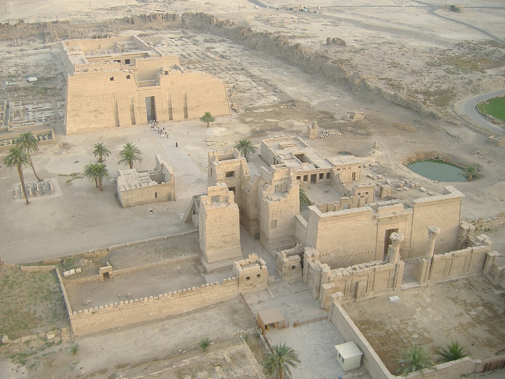 Medinet Habu Wallpapers