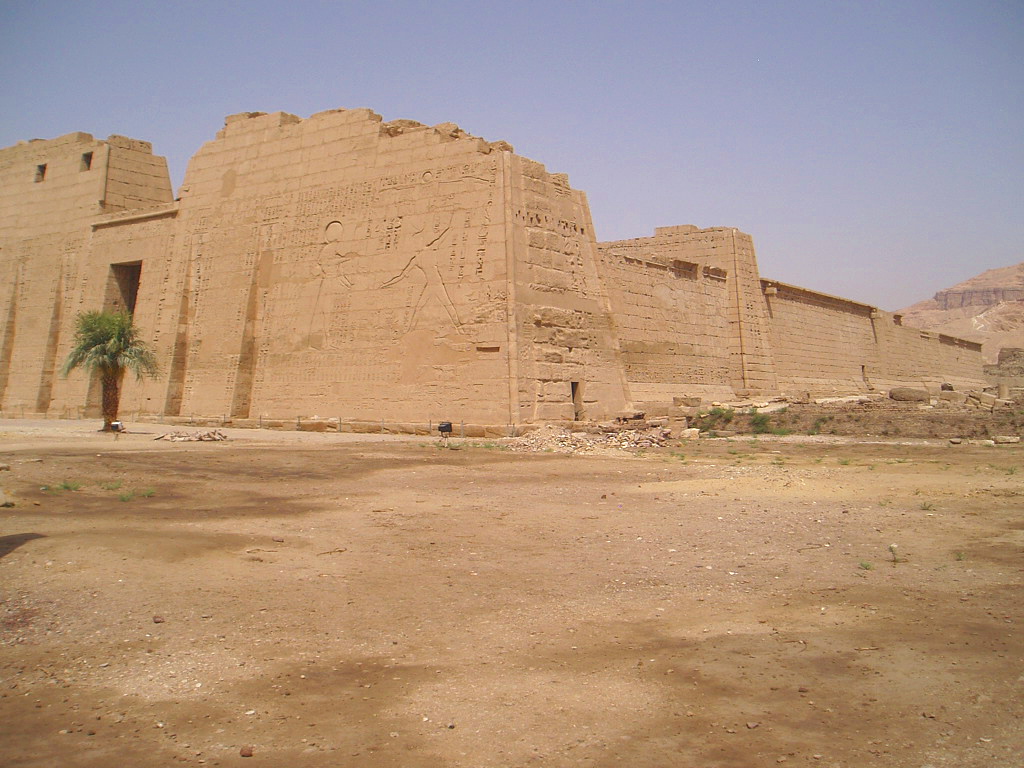 Medinet Habu Wallpapers