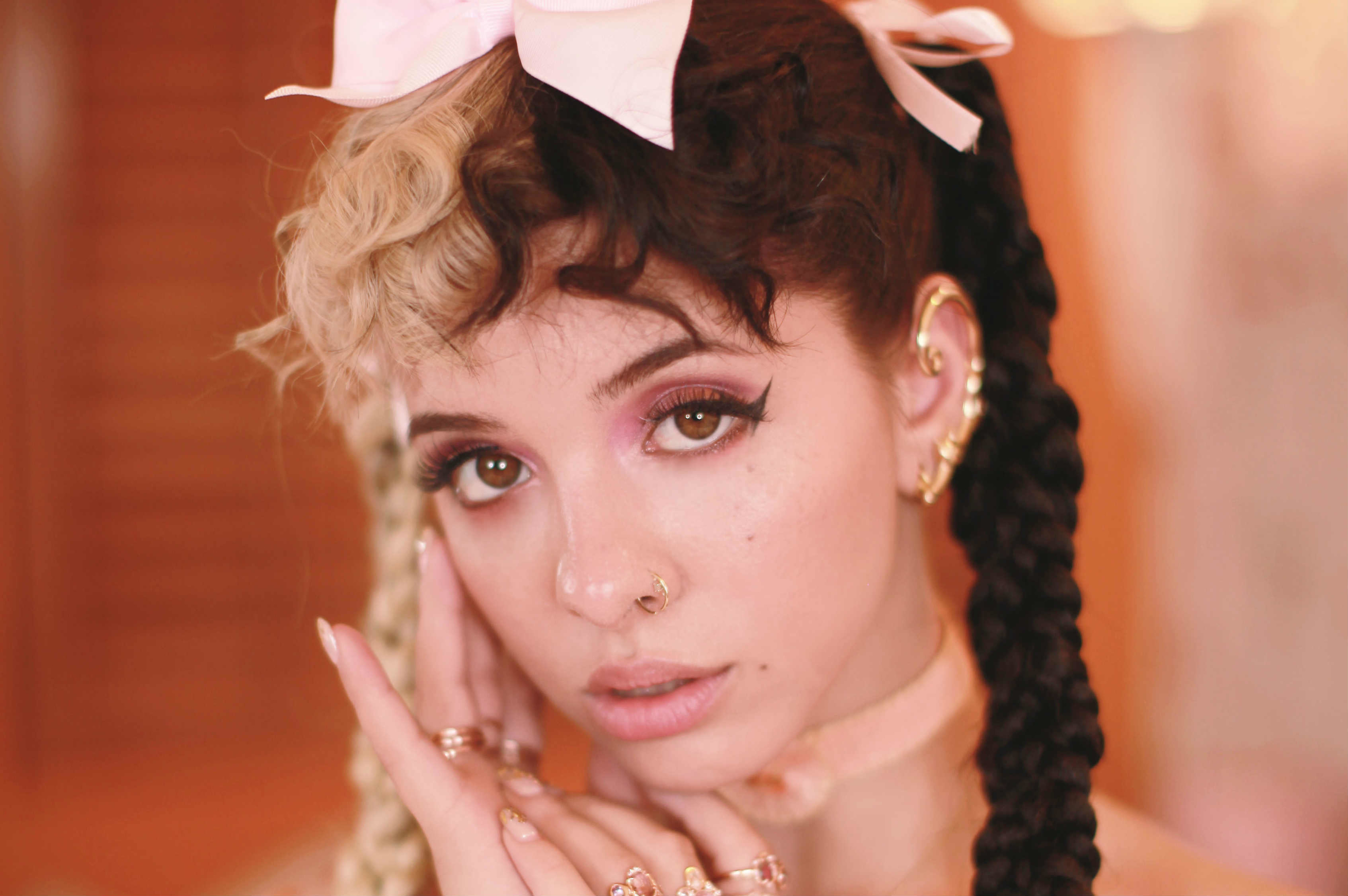 Melanie Martinez Laptop Wallpapers