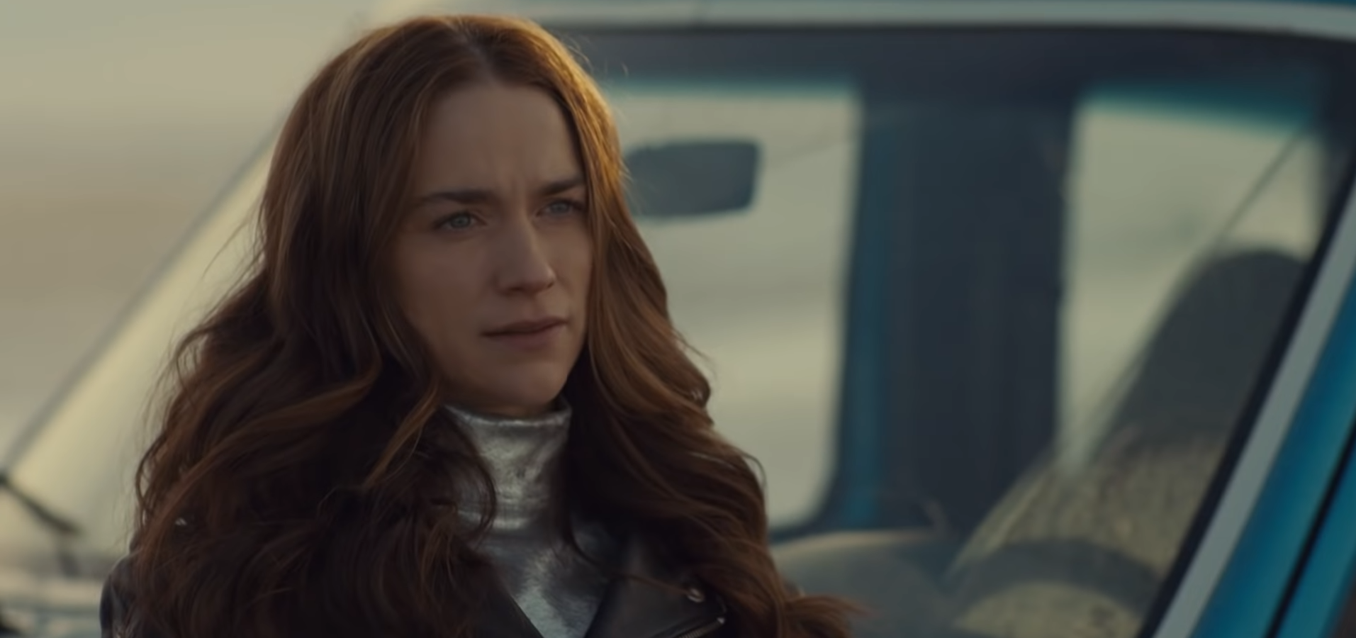 Melanie Scrofano Wynonna Earp Wallpapers