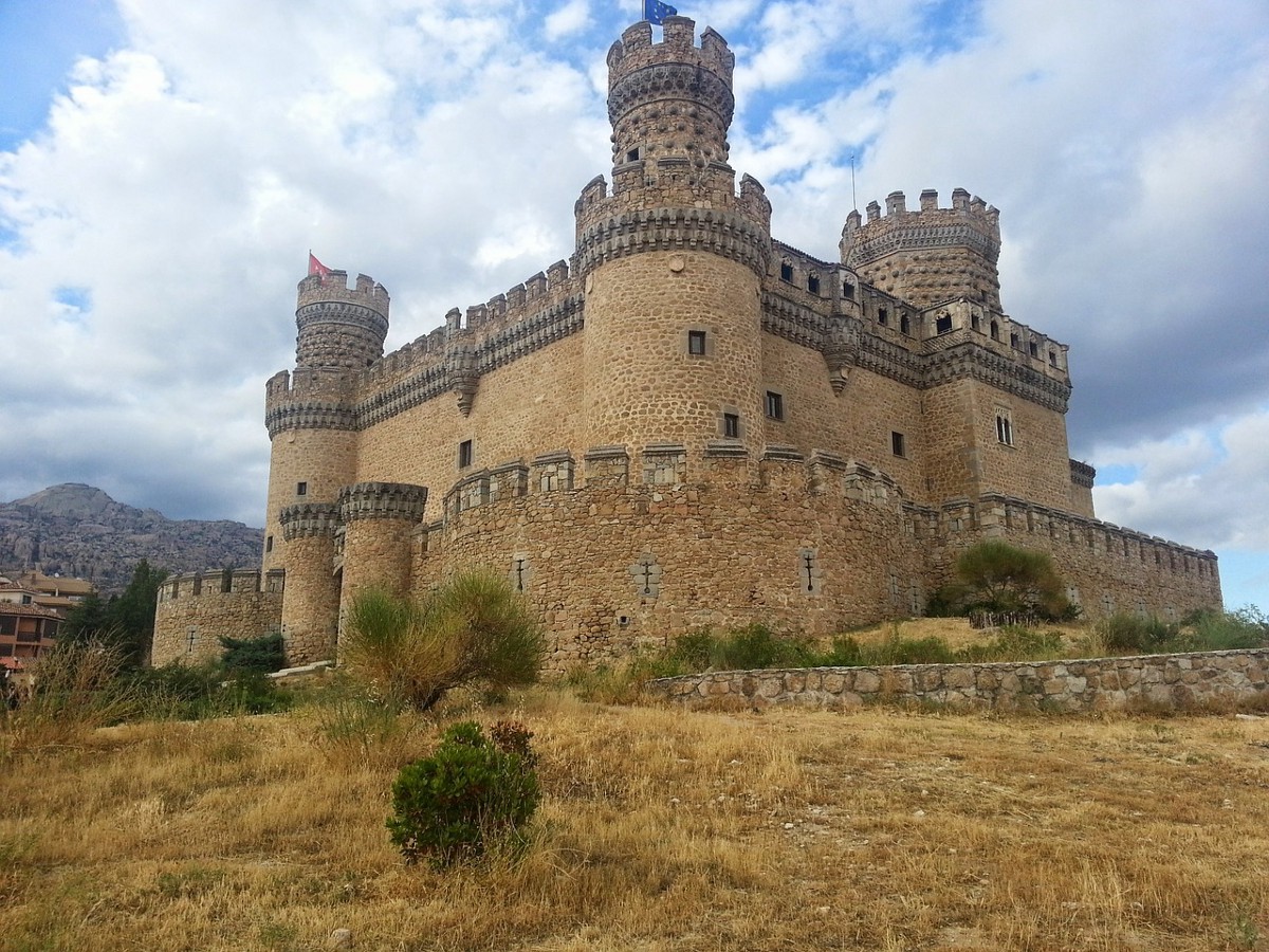 Mendoza Castle Wallpapers