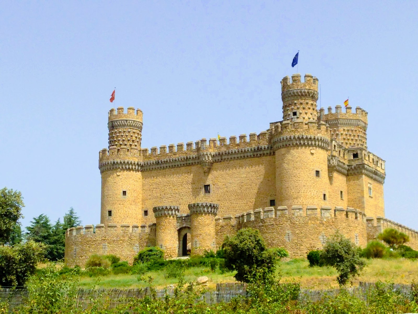 Mendoza Castle Wallpapers