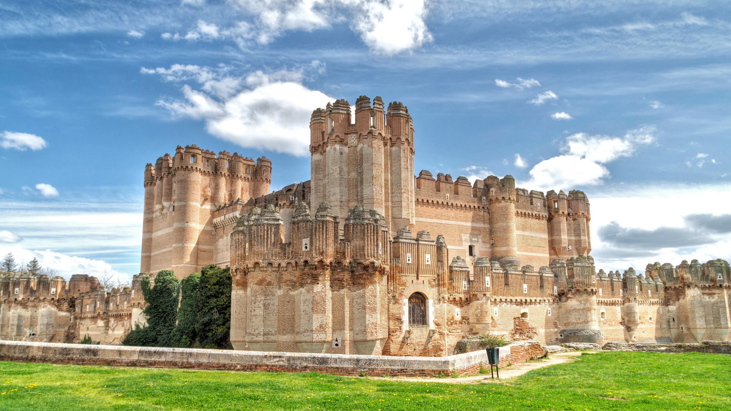 Mendoza Castle Wallpapers