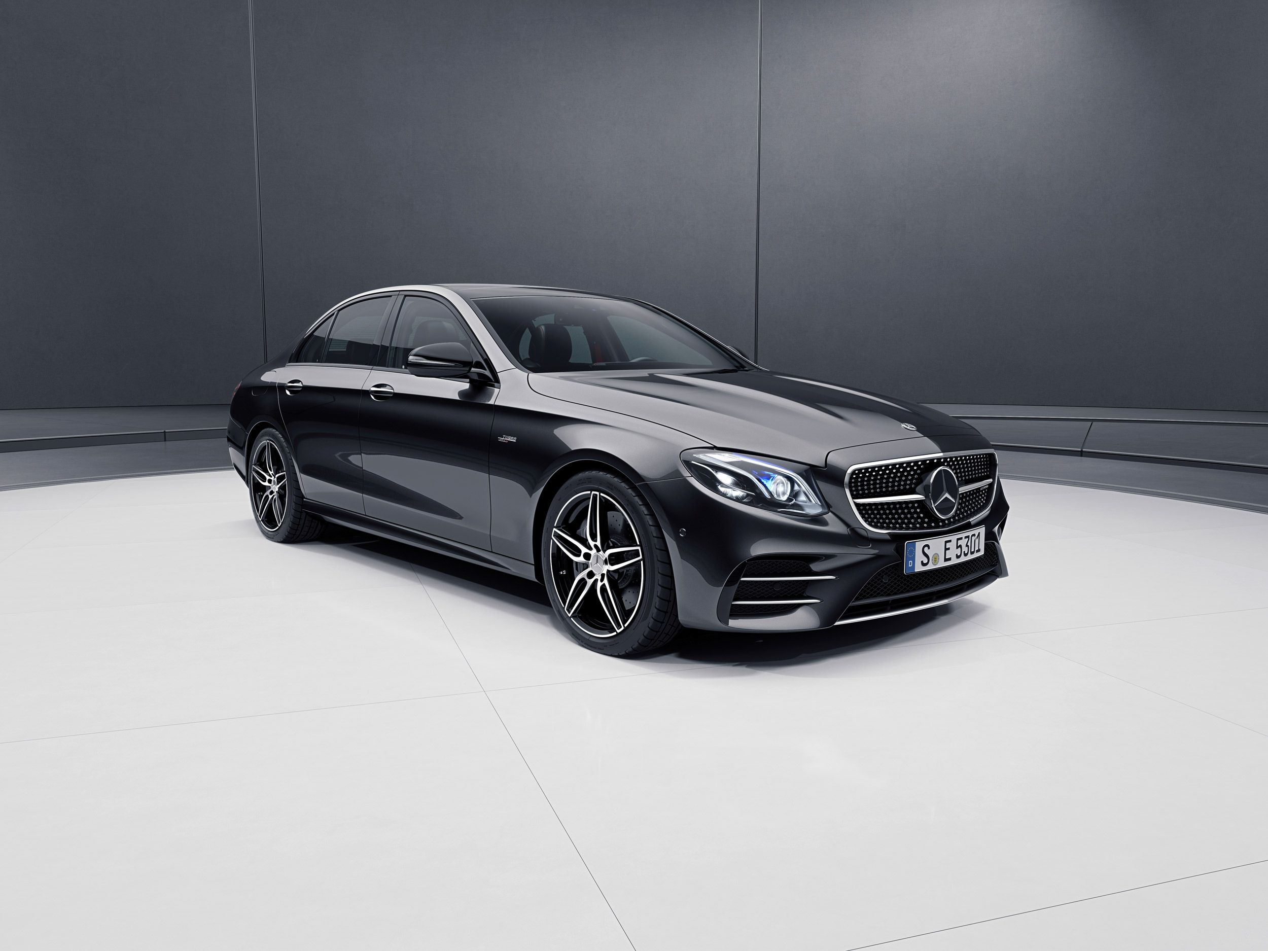 Mercedes-Amg E 53 Wallpapers