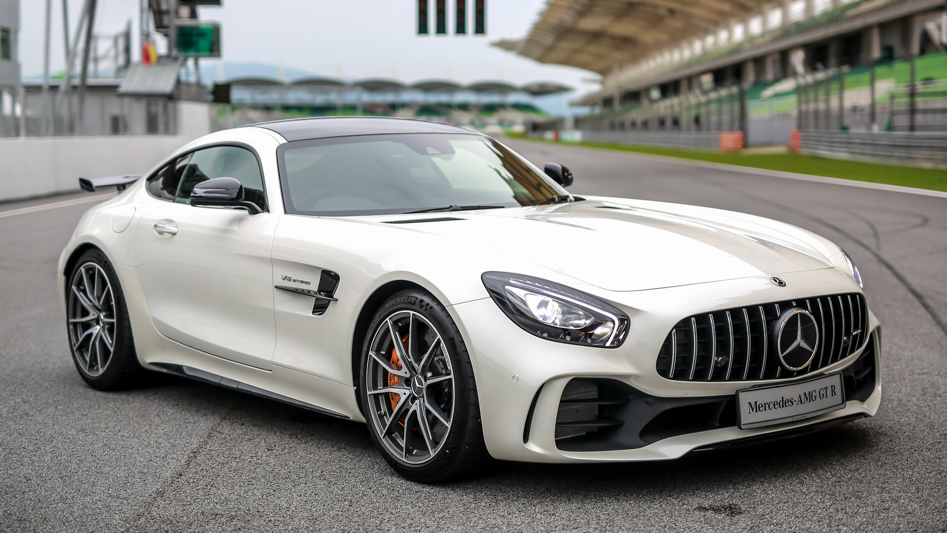 Mercedes Amg Gtr Wallpapers