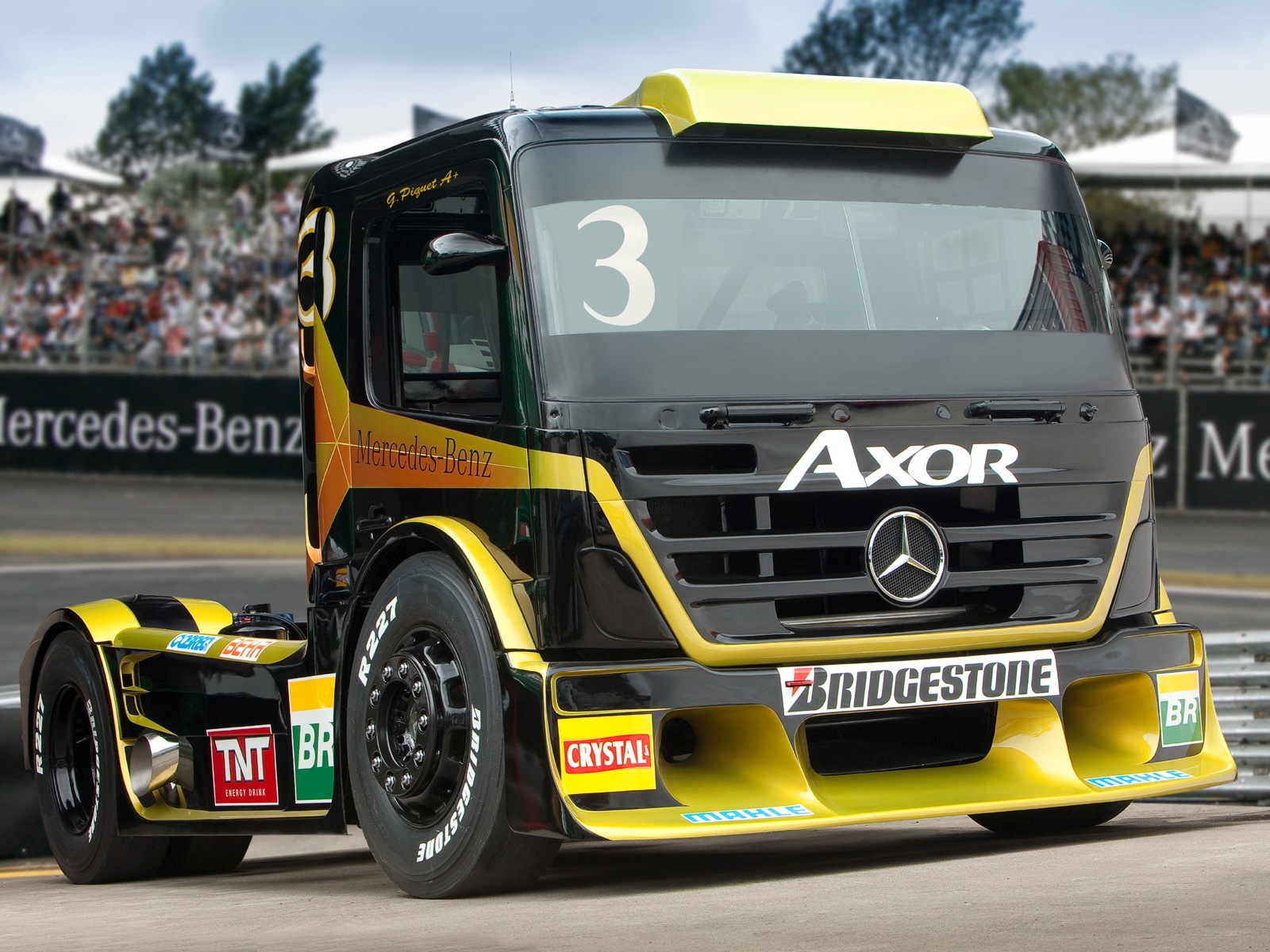 Mercedes Axor Wallpapers