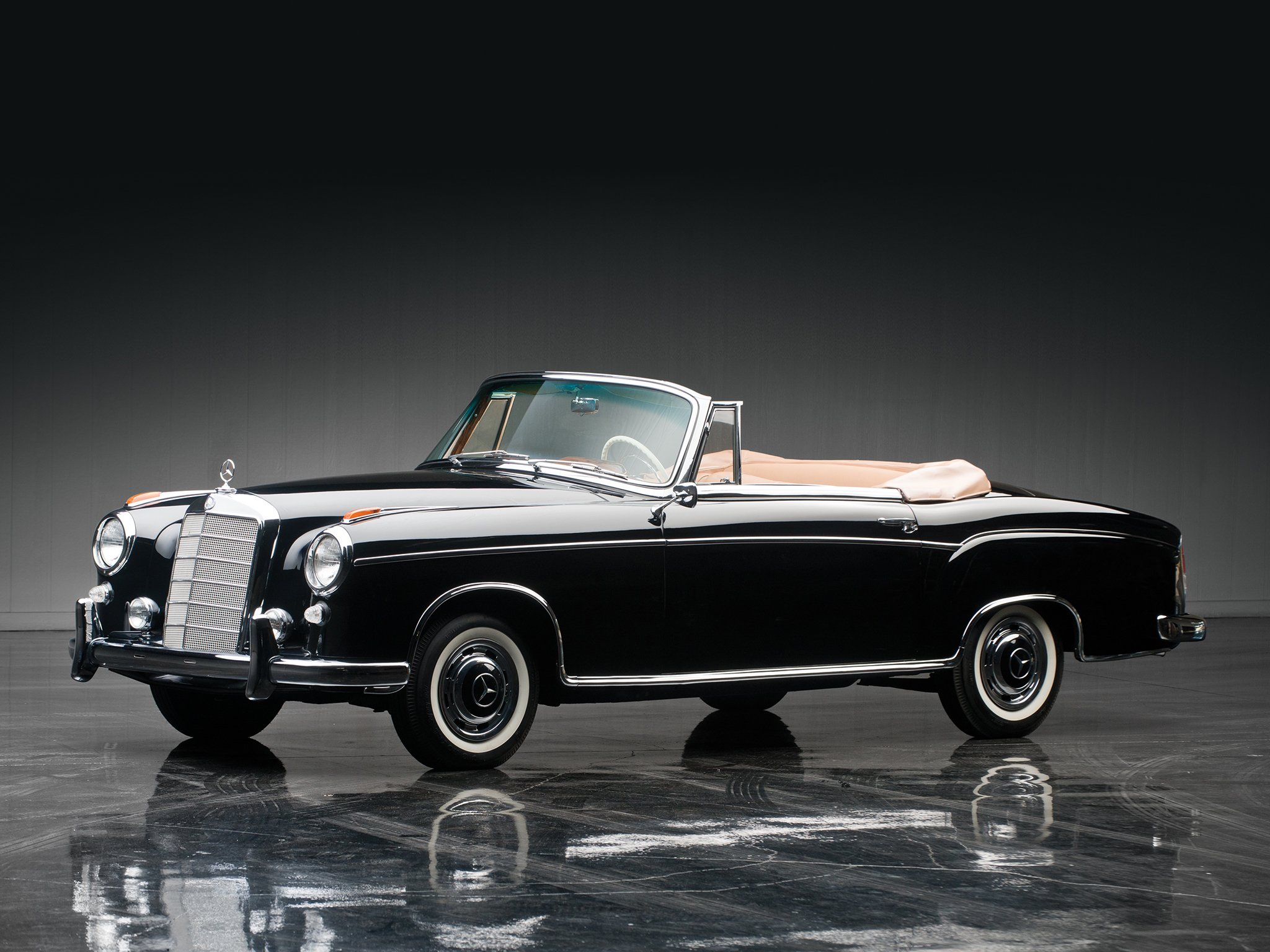 Mercedes-Benz 220S Wallpapers