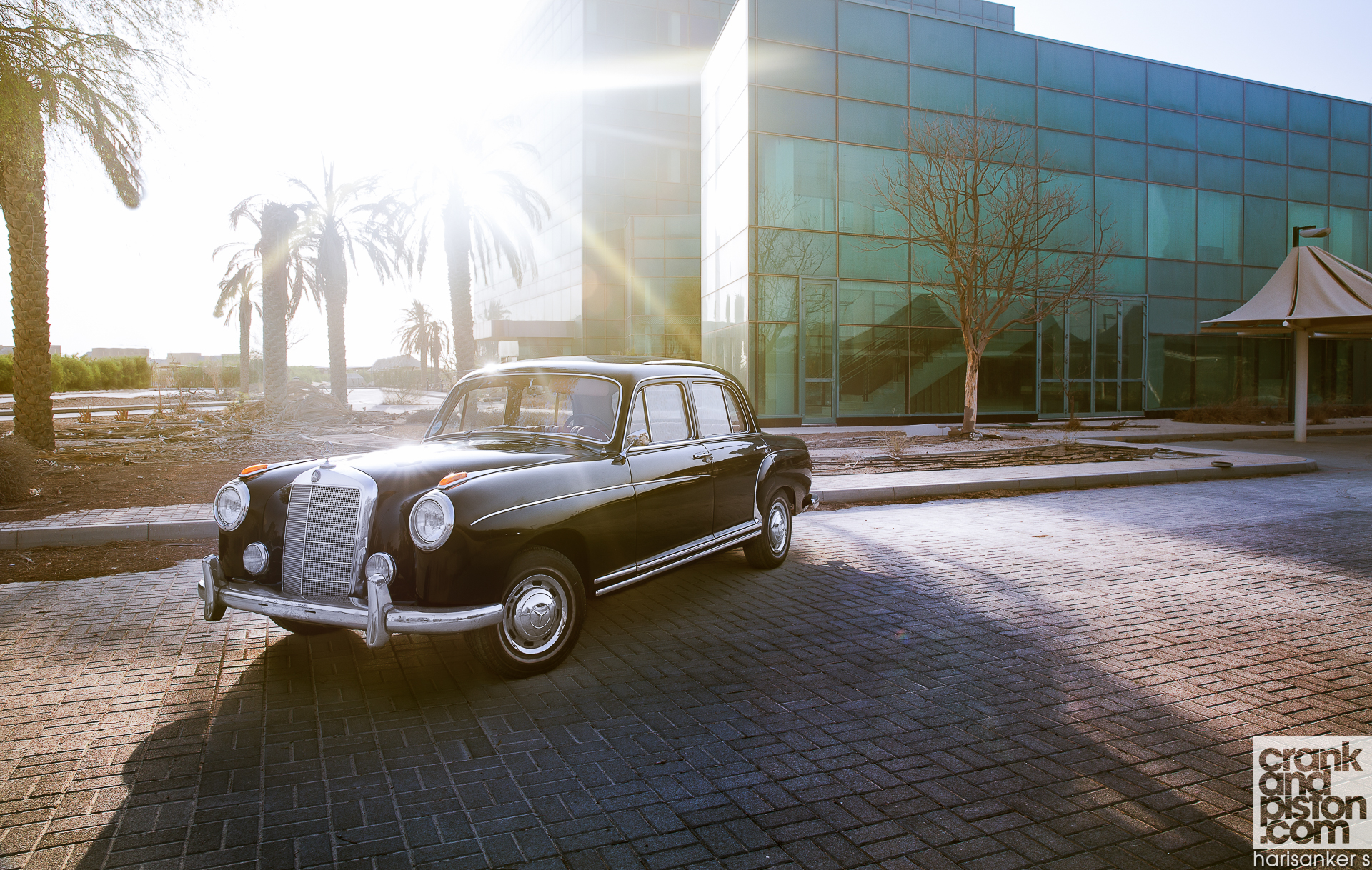 Mercedes-Benz 220S Wallpapers