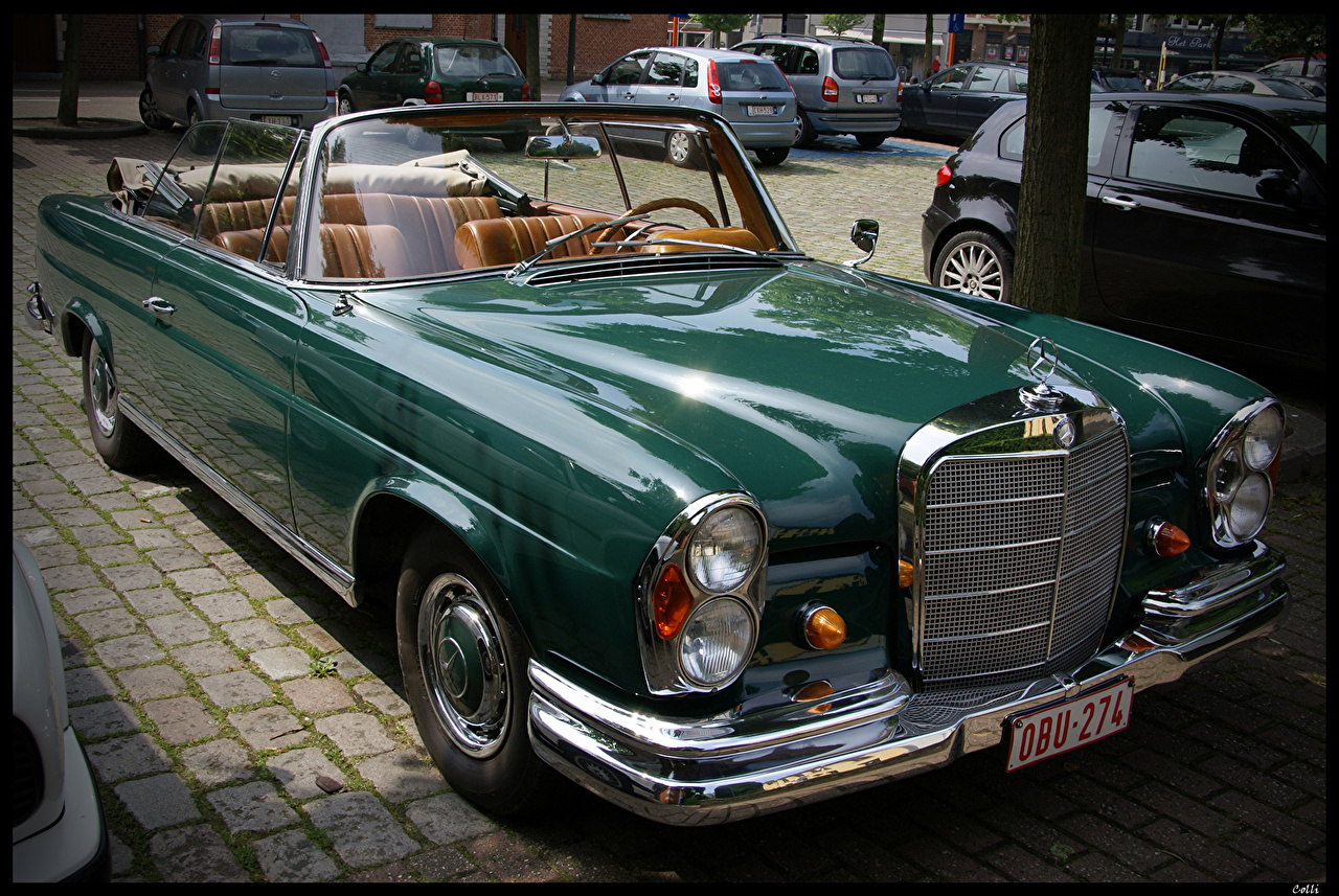 Mercedes-Benz 220S Wallpapers