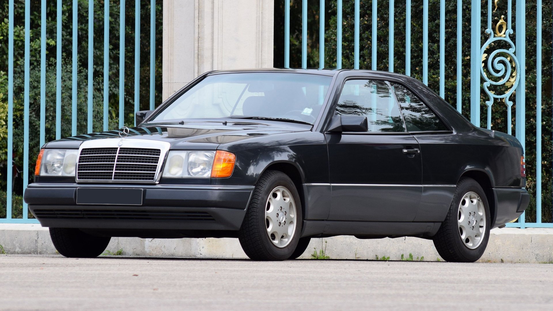 Mercedes-Benz 230 Ce Wallpapers