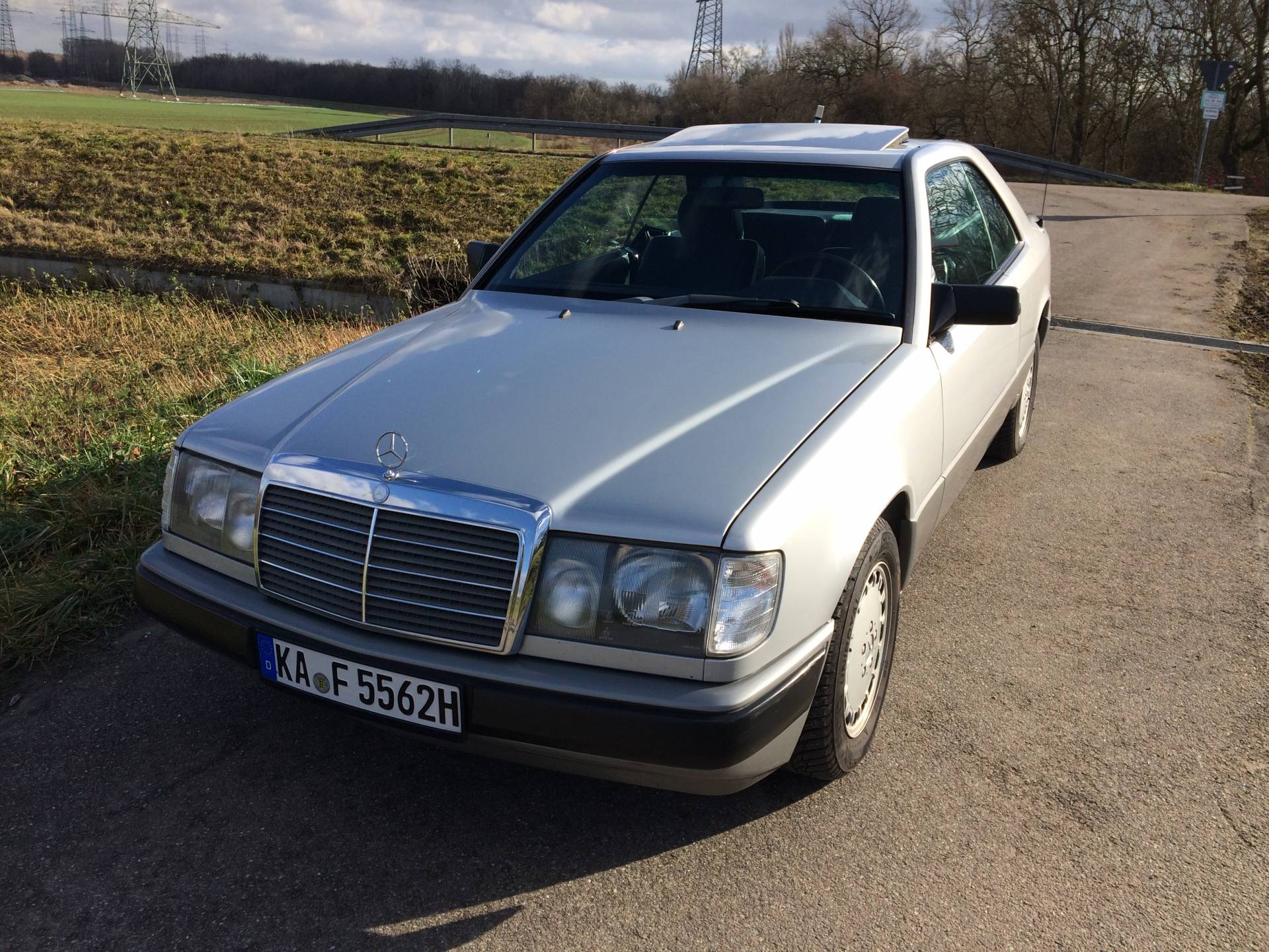 Mercedes-Benz 230 Ce Wallpapers