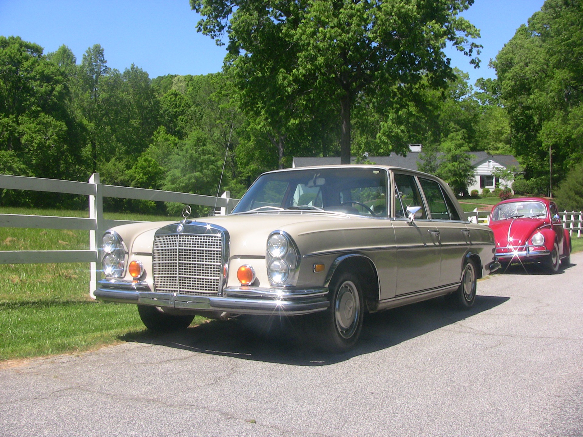 Mercedes-Benz 280Se Wallpapers