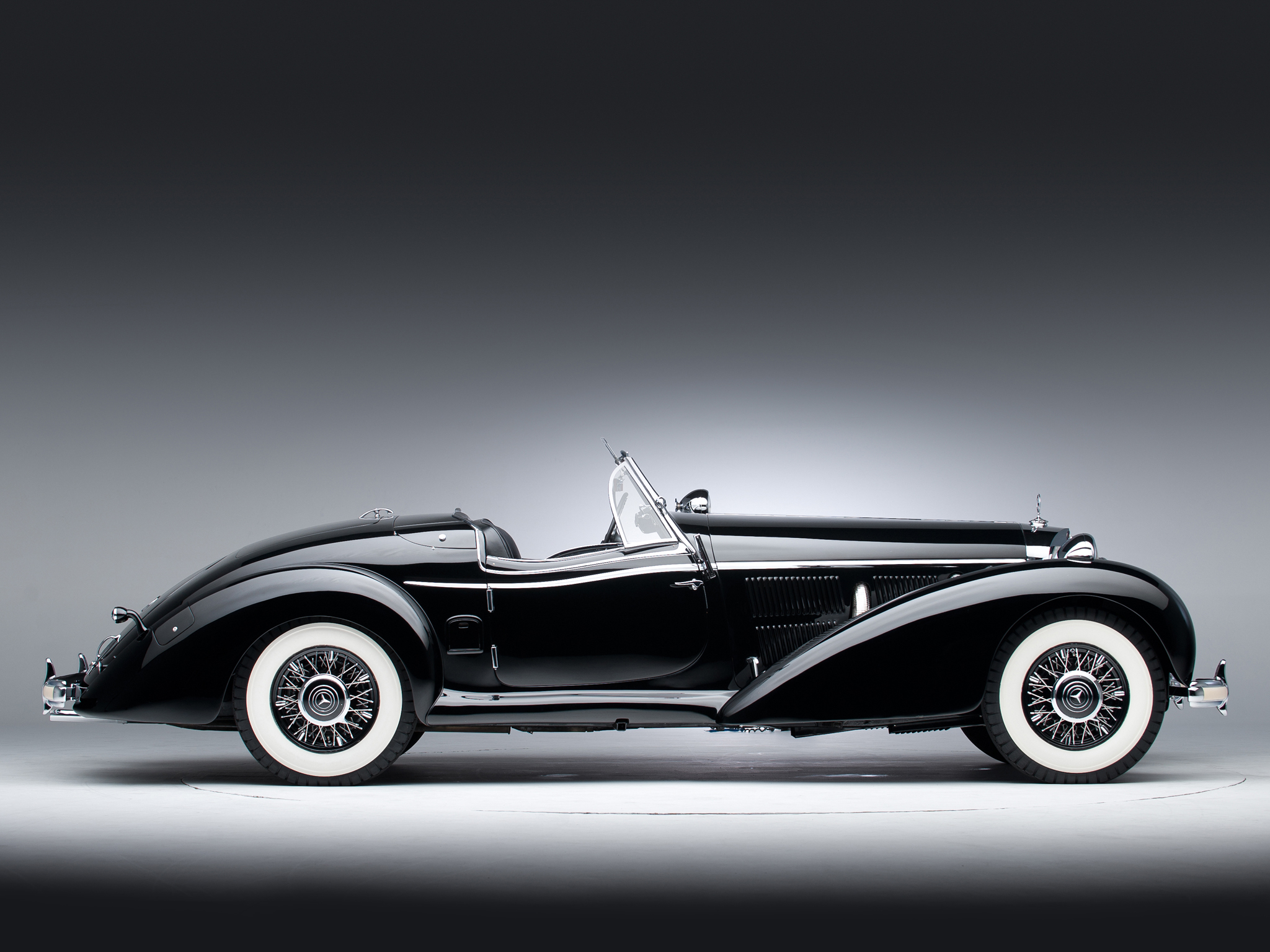 Mercedes-Benz 540 Wallpapers