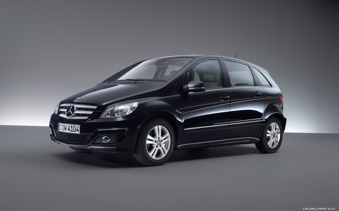 Mercedes-Benz B200 Wallpapers